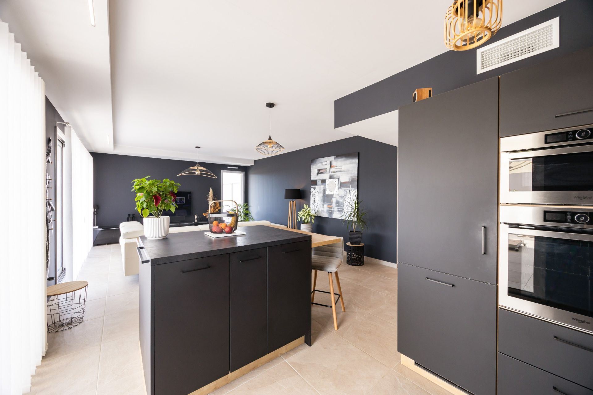 luxury apartment 3 Rooms for sale on NARBONNE (11100)