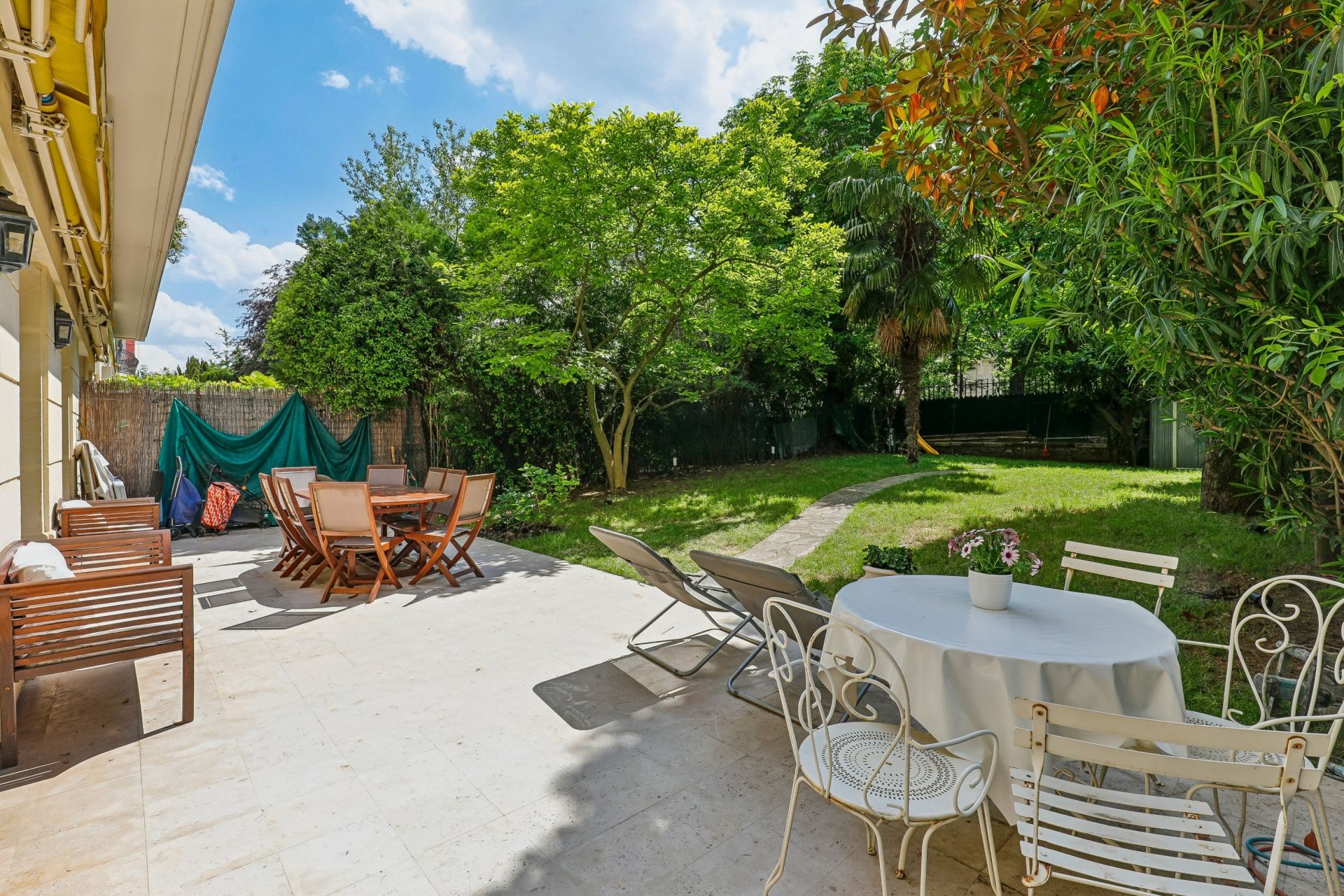luxury apartment 6 Rooms for sale on NEUILLY SUR SEINE (92200)