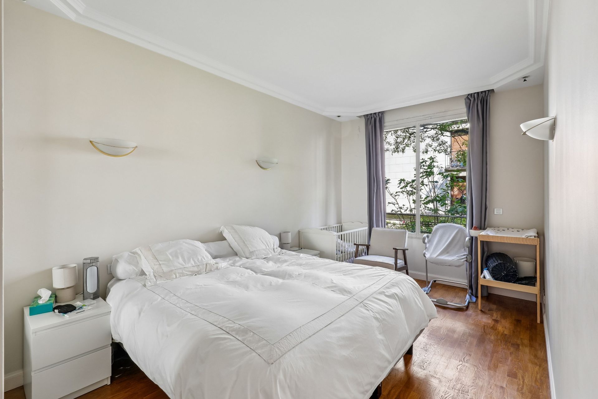 luxury apartment 6 Rooms for sale on NEUILLY SUR SEINE (92200)