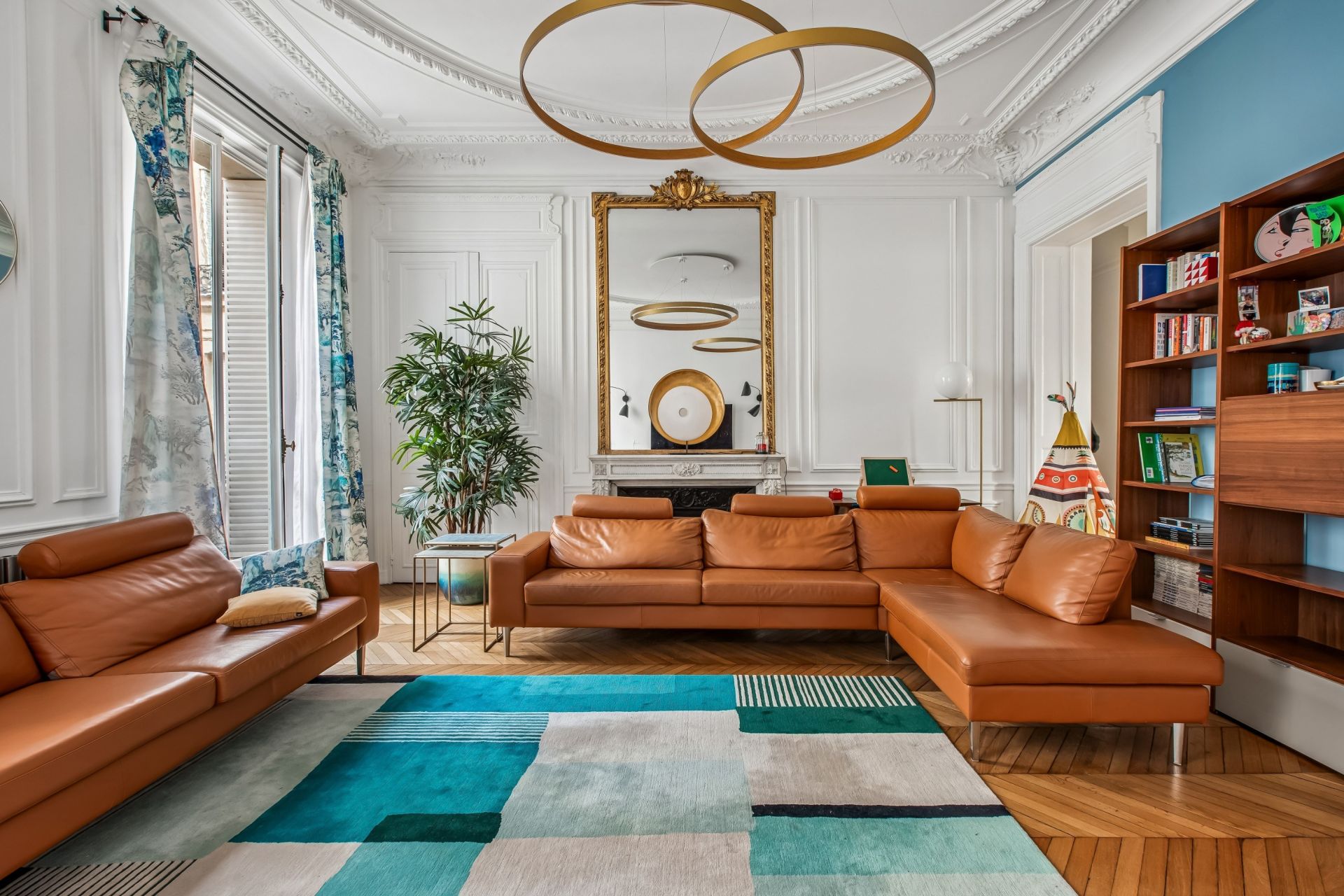 luxury apartment 6 Rooms for sale on PARIS (75008)