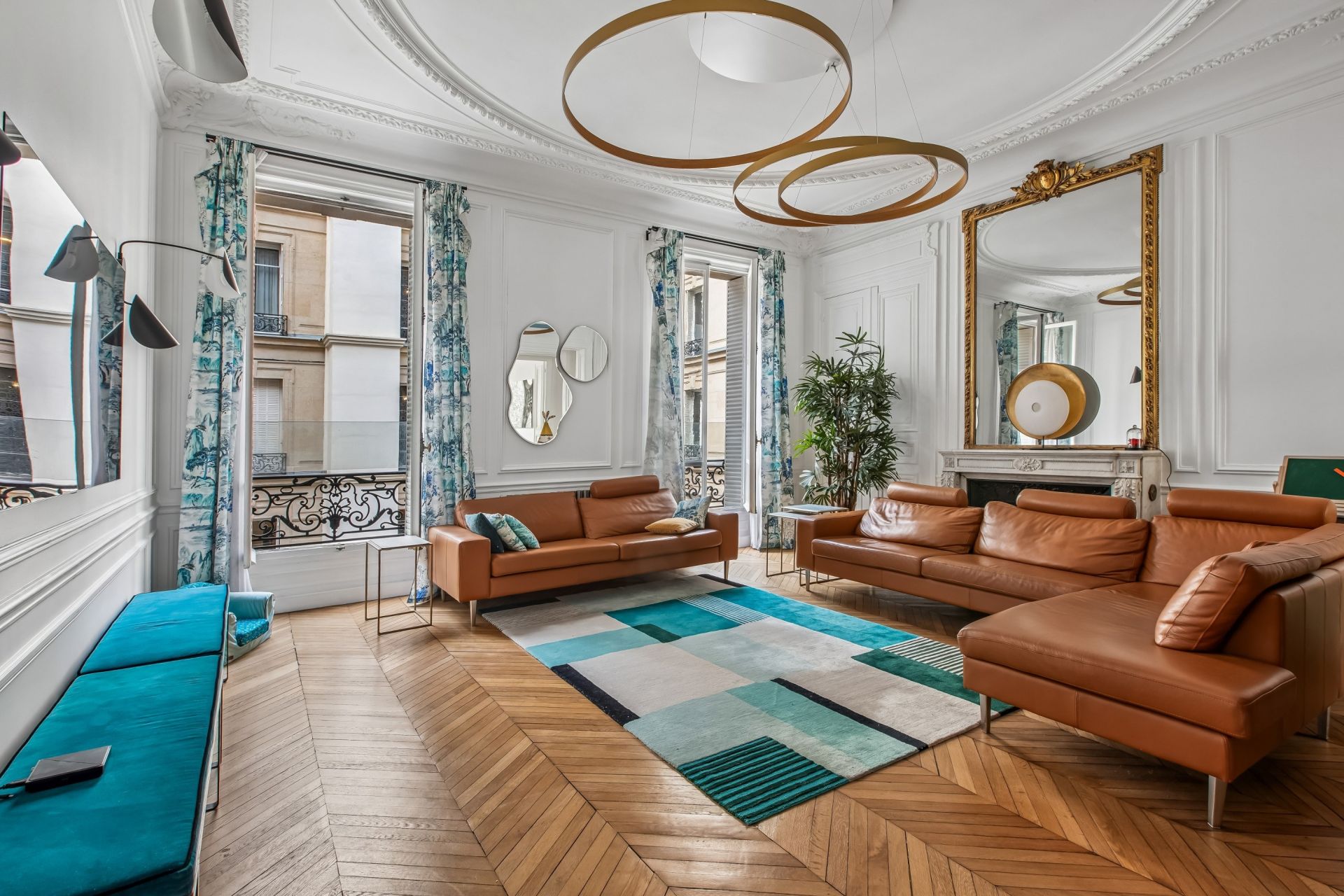 luxury apartment 6 Rooms for sale on PARIS (75008)