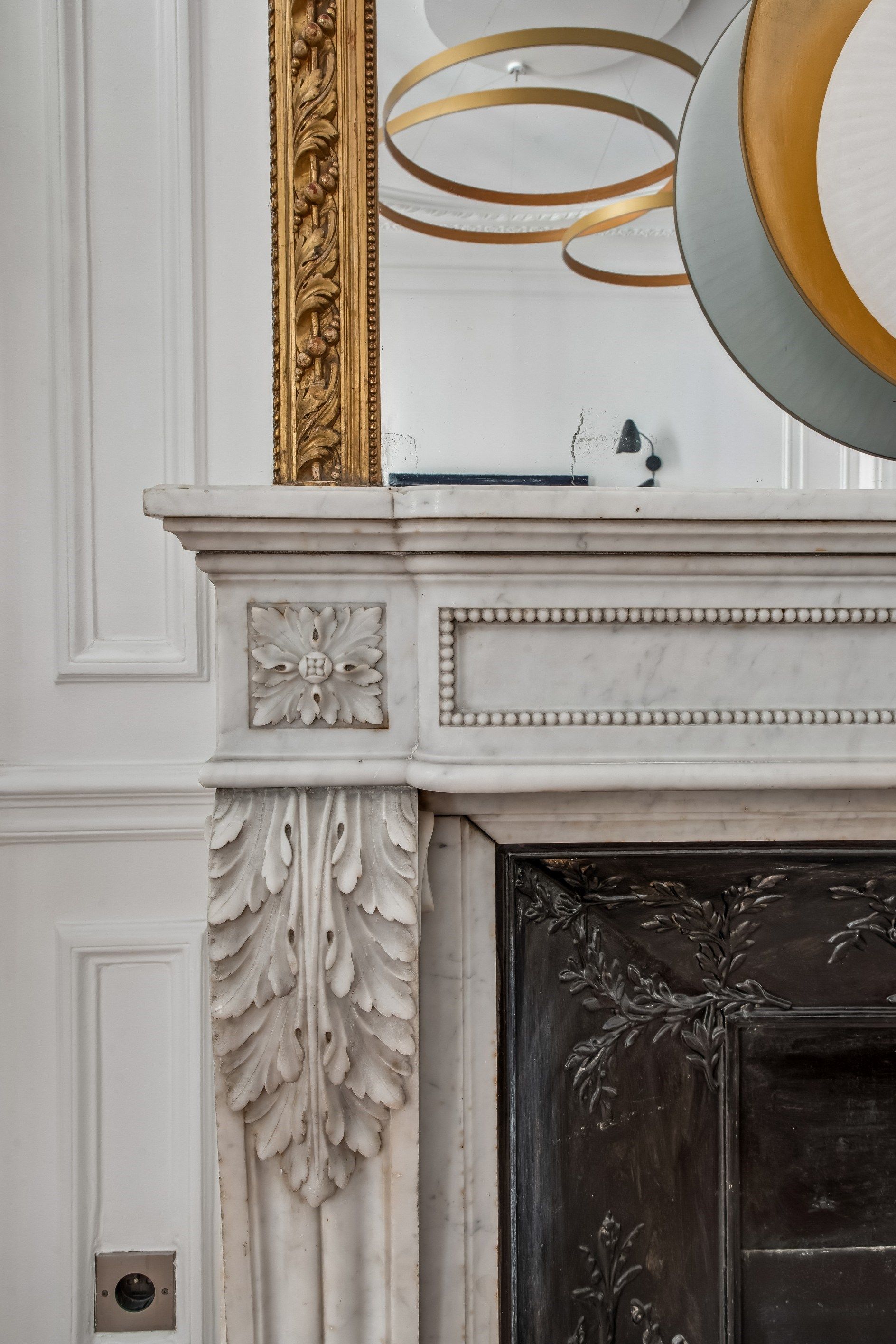 luxury apartment 6 Rooms for sale on PARIS (75008)