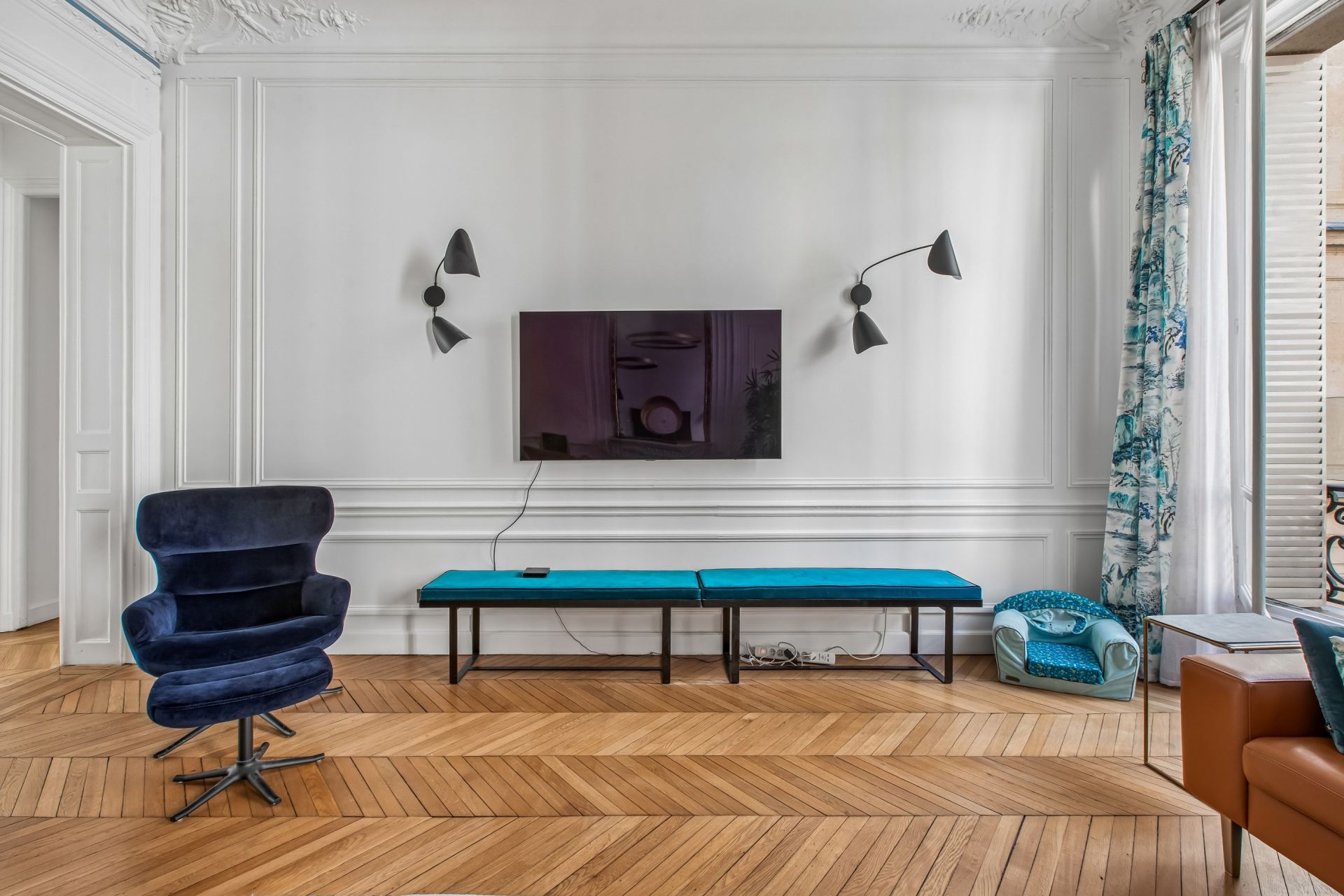 luxury apartment 6 Rooms for sale on PARIS (75008)
