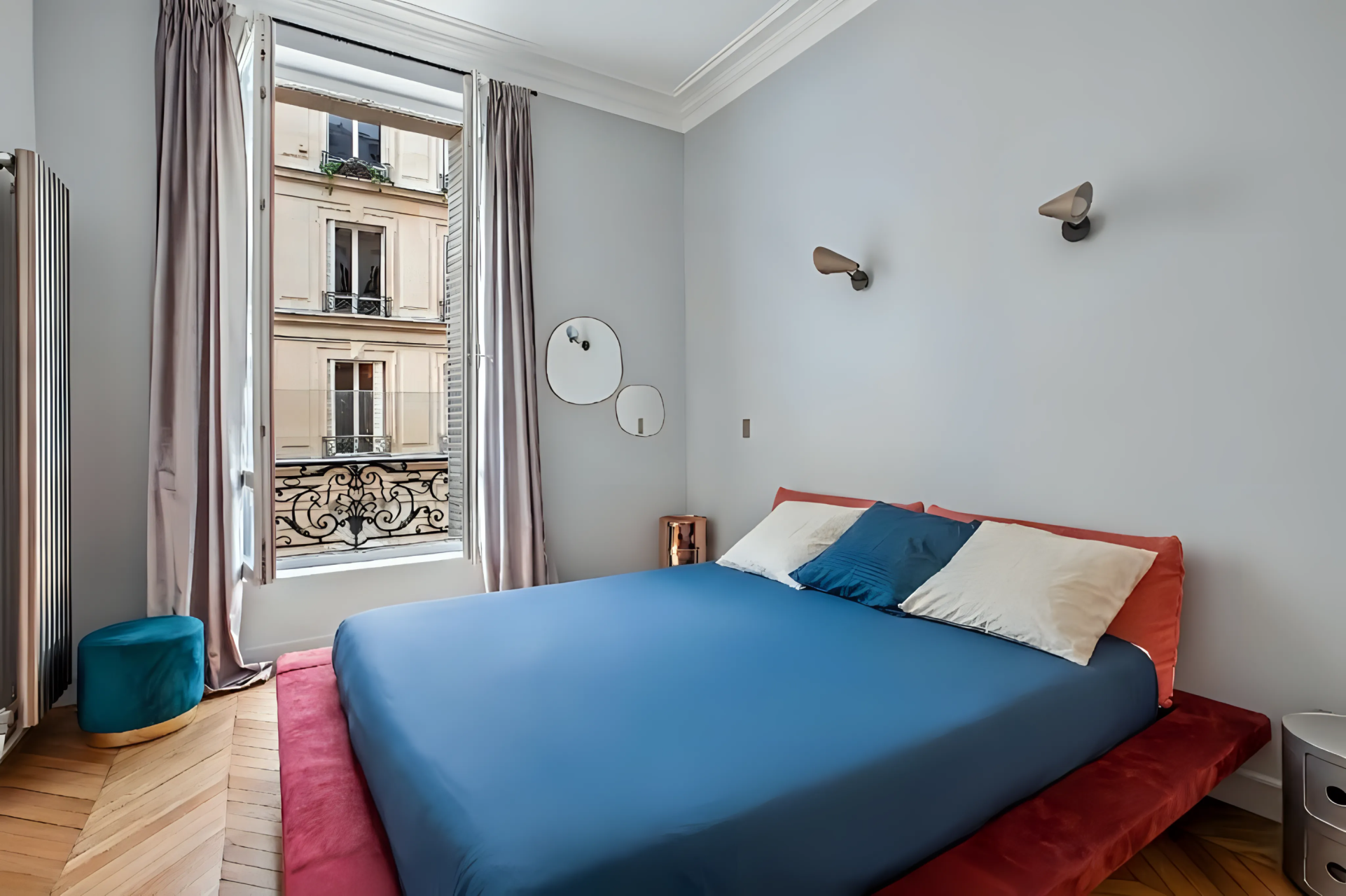 luxury apartment 6 Rooms for sale on PARIS (75008)
