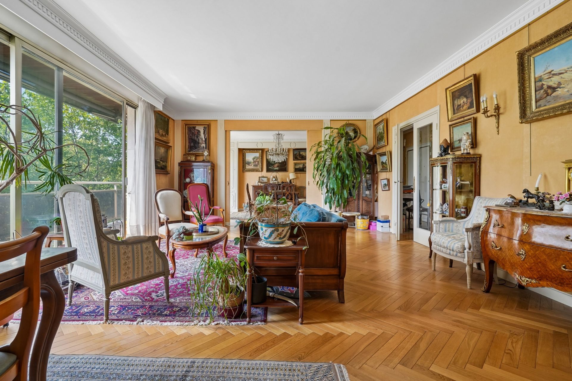 luxury apartment 7 Rooms for sale on PARIS (75016)