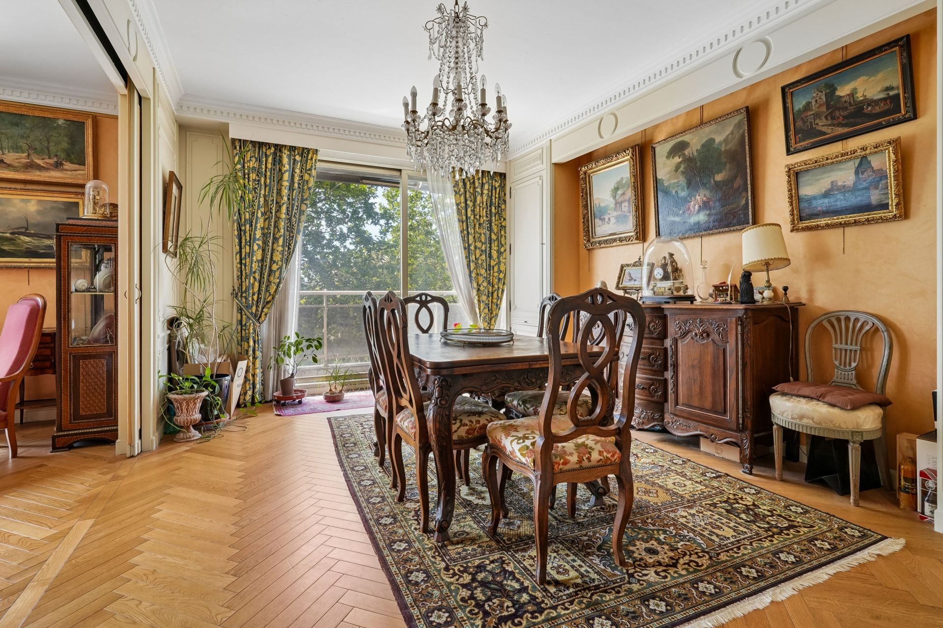luxury apartment 7 Rooms for sale on PARIS (75016)