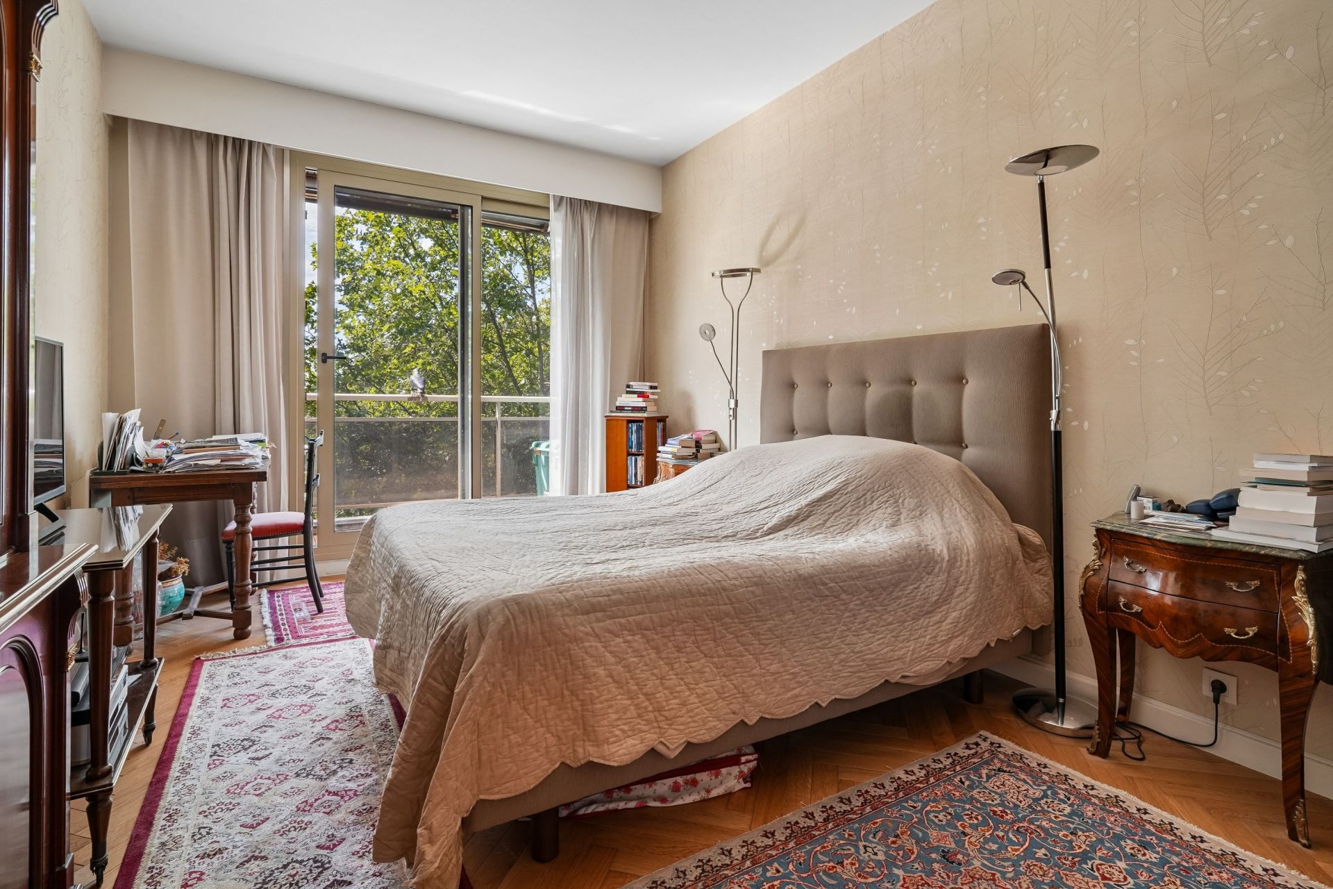 luxury apartment 7 Rooms for sale on PARIS (75016)