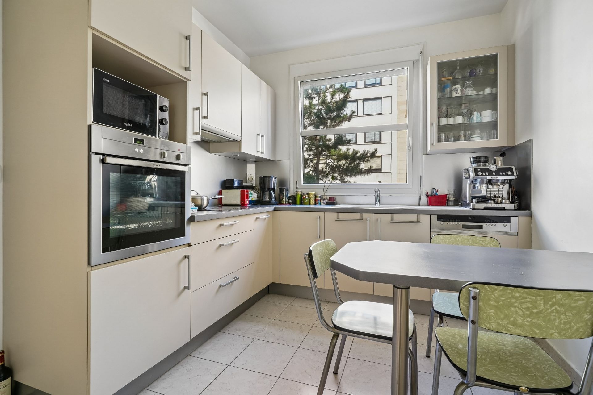 luxury apartment 7 Rooms for sale on PARIS (75016)