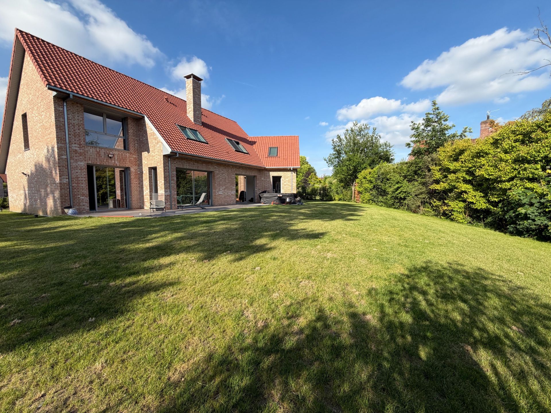 maison de luxe 9 Pièces en location sur CROIX (59170)