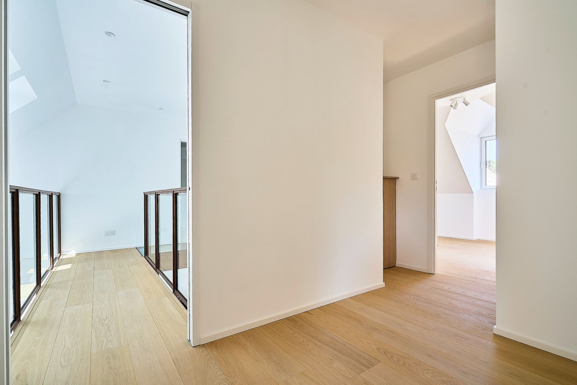 maison de luxe 9 Pièces en location sur CROIX (59170)