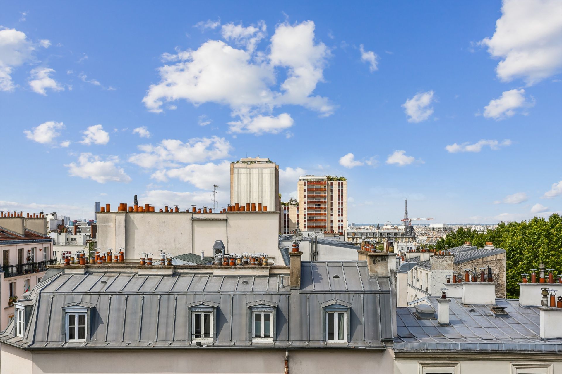 luxury apartment 2 Rooms for rent on PARIS (75011)