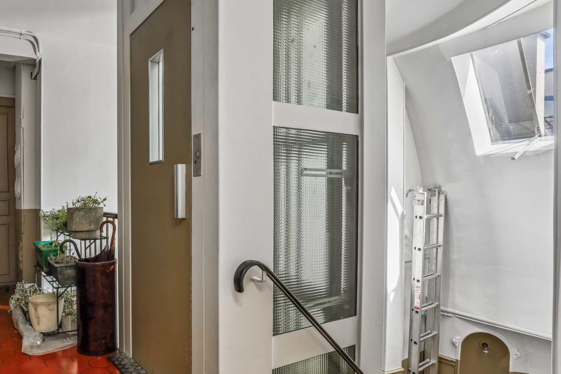 luxury apartment 2 Rooms for rent on PARIS (75011)