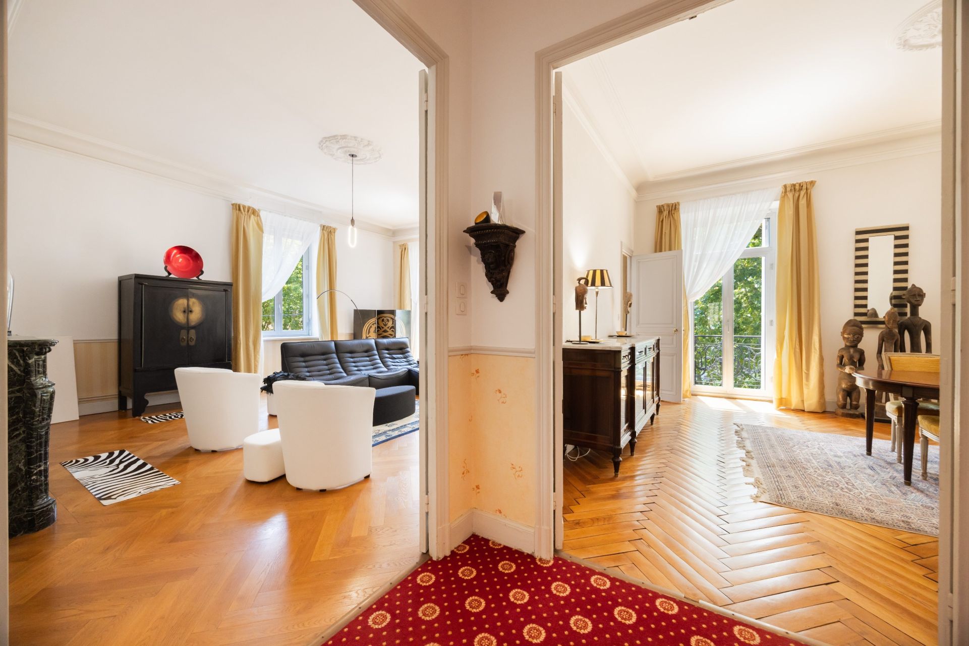 luxury apartment 6 Rooms for sale on NARBONNE (11100)