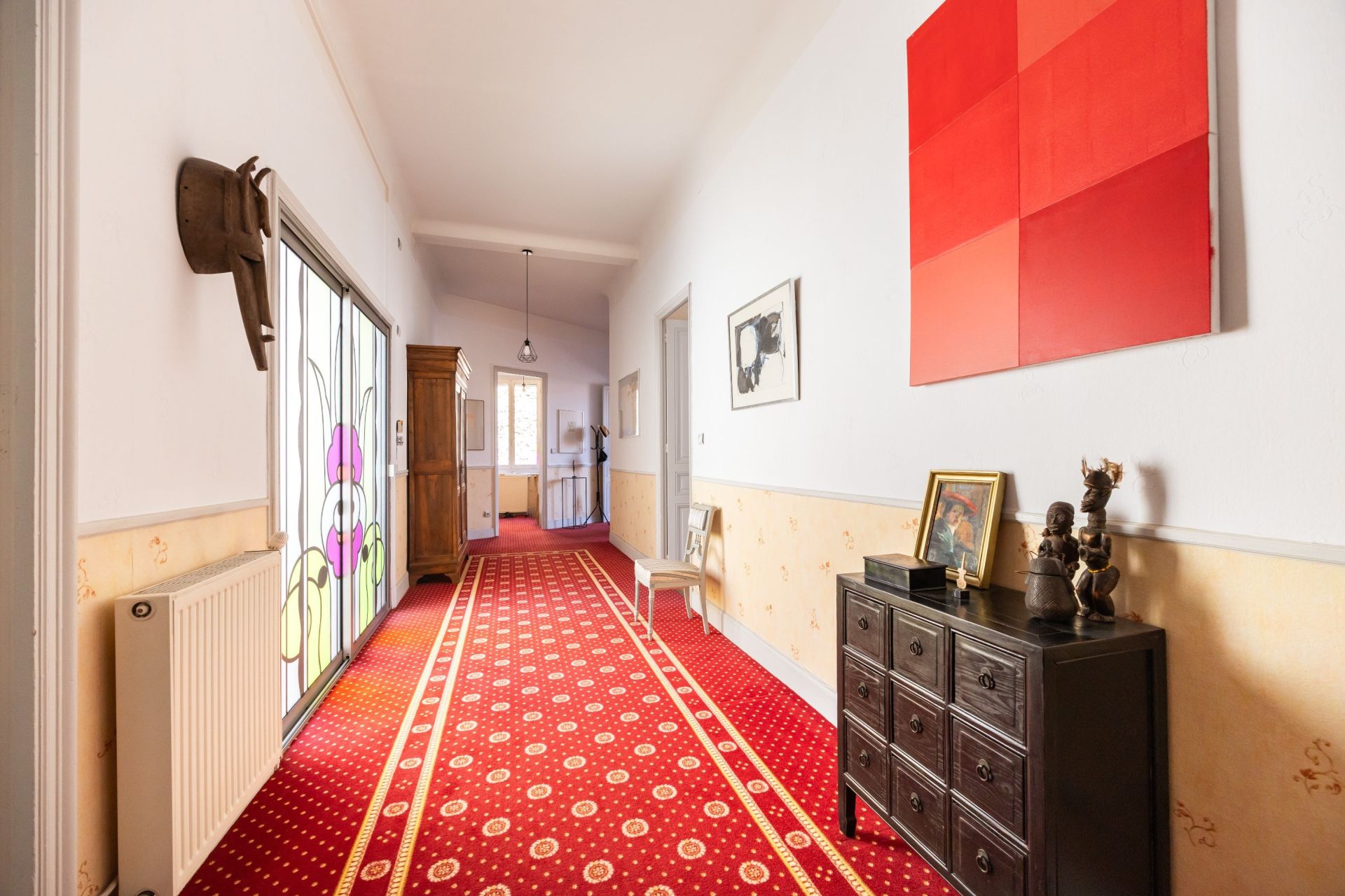 luxury apartment 6 Rooms for sale on NARBONNE (11100)