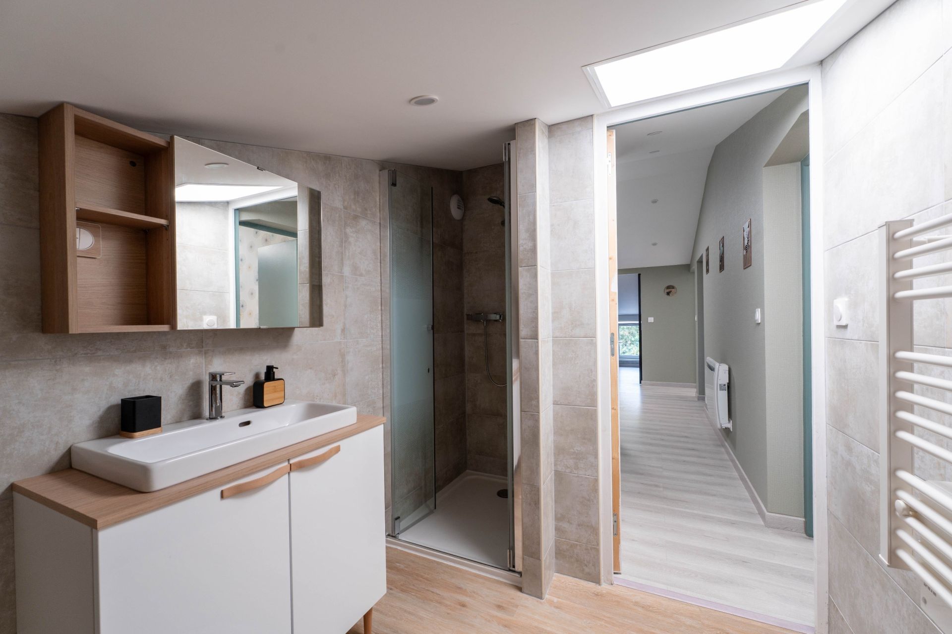 luxury house 8 Rooms for sale on L HOUMEAU (17137)