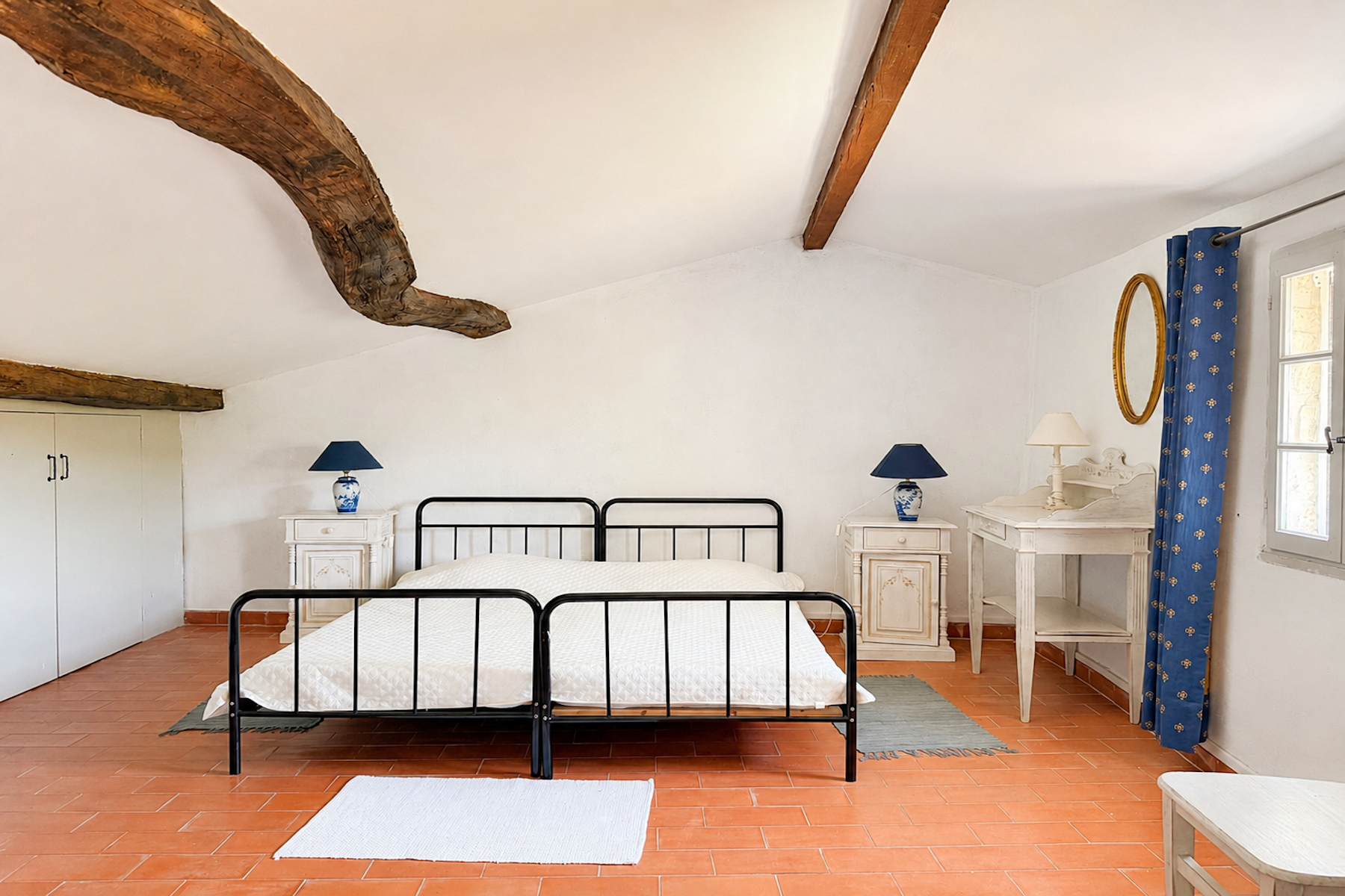 luxury house 9 Rooms for sale on UZES (30700)