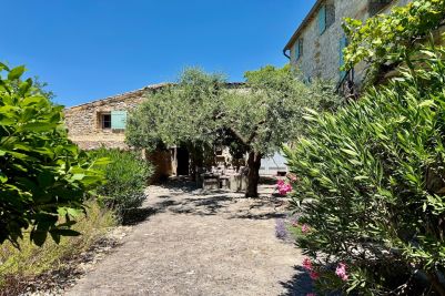 Sale Luxury house Uzès 9&nbsp;Rooms 201.38&nbsp;m²