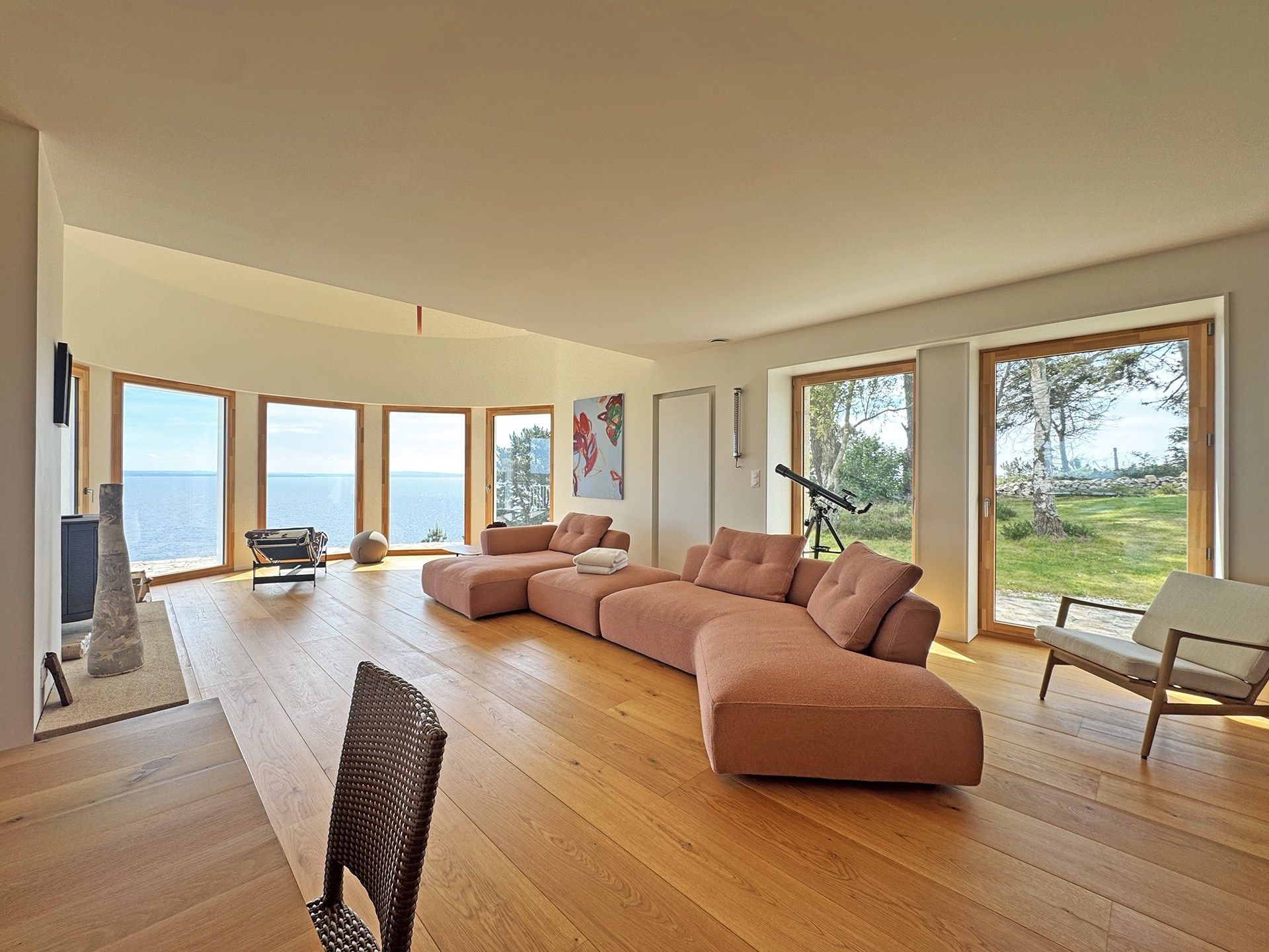 luxury house 10 Rooms for sale on MORGAT (29160)