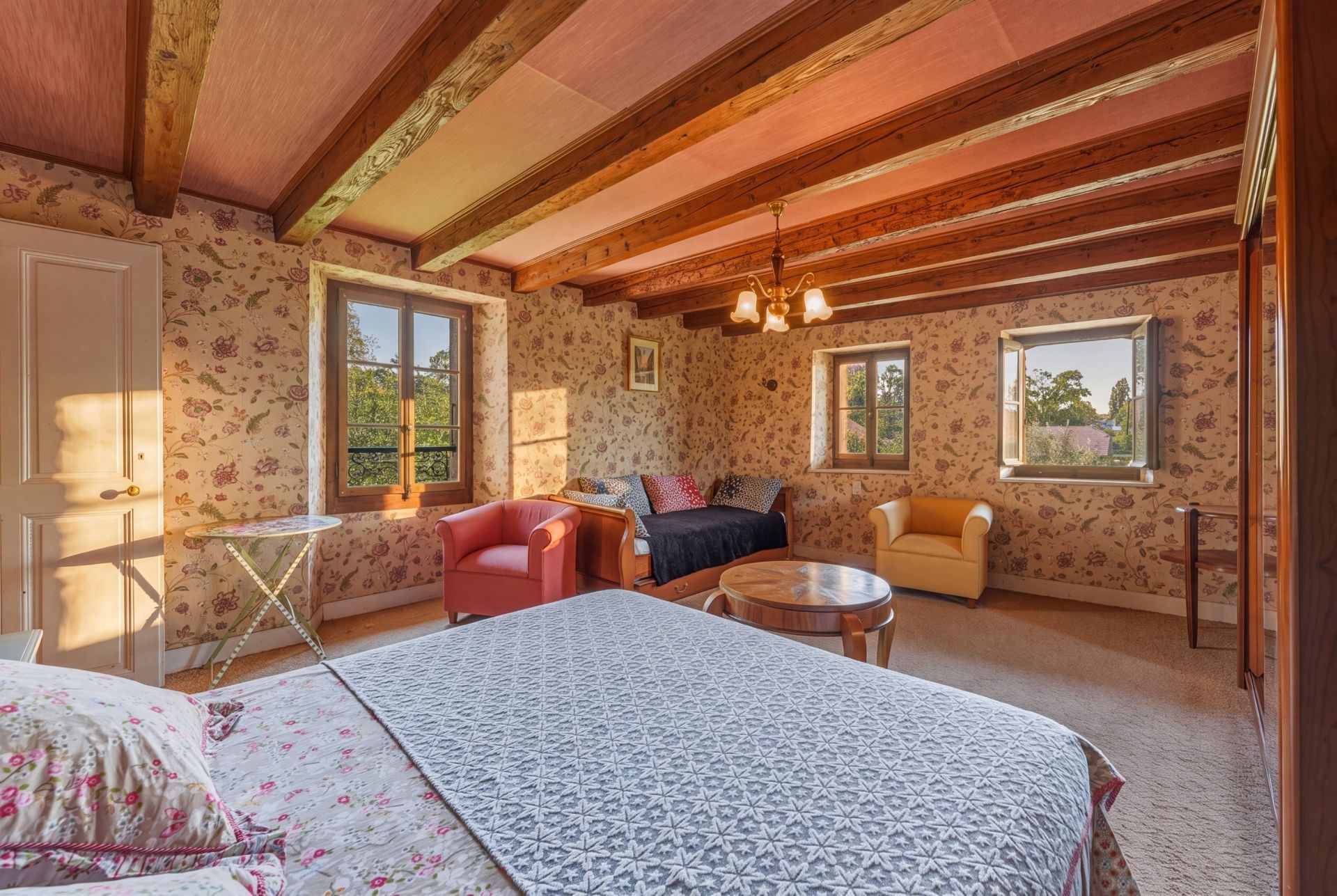  5 Rooms for sale on NERNIER (74140)