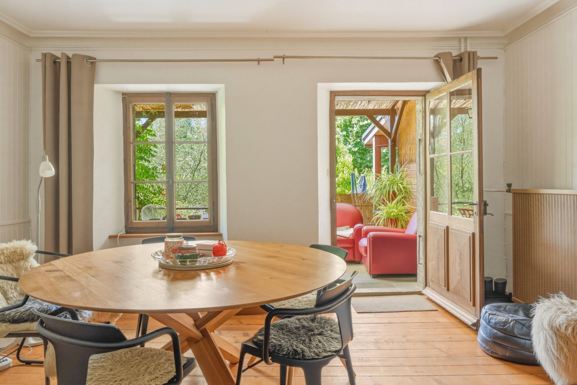  5 Rooms for sale on NERNIER (74140)