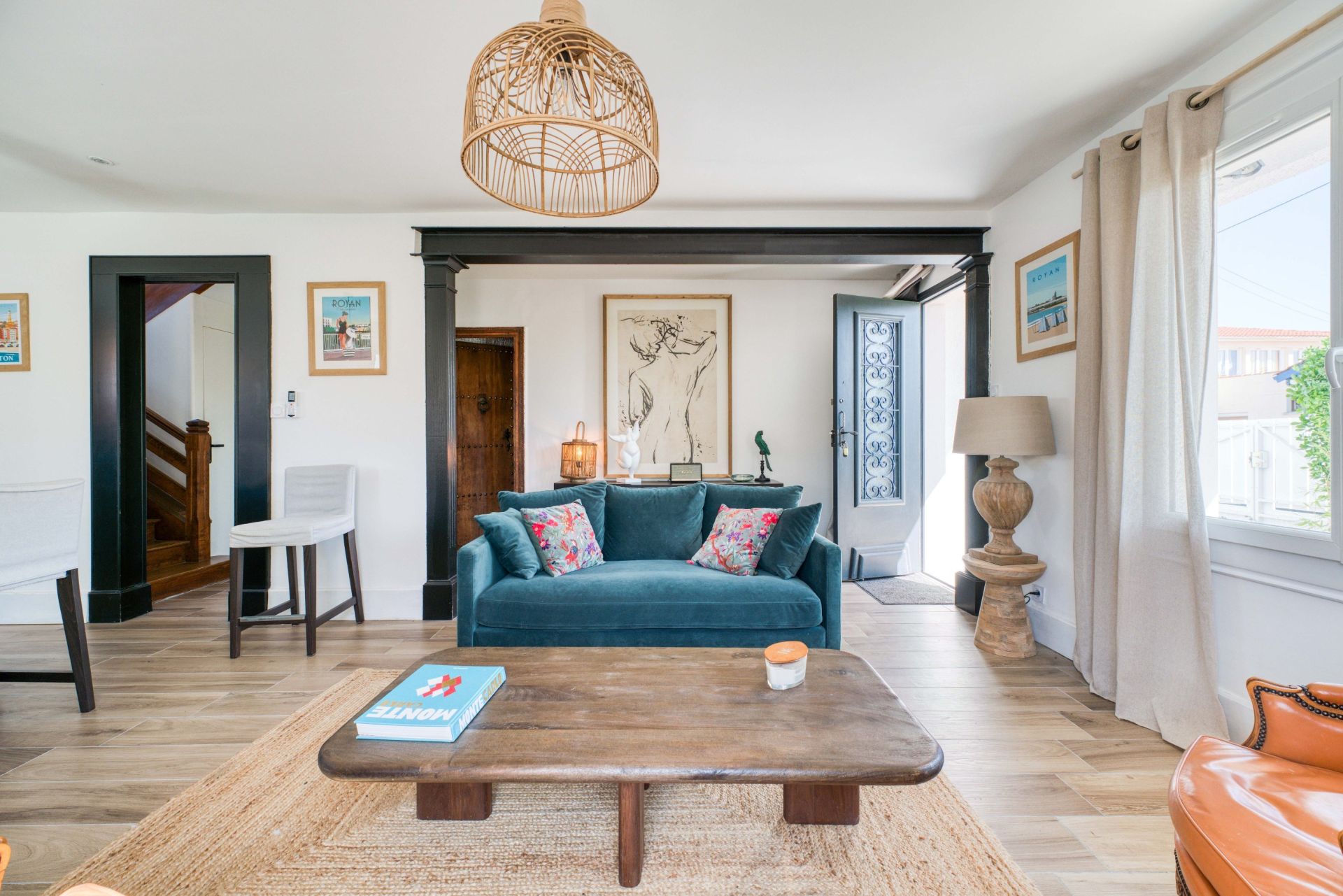 luxury house 4 Rooms for sale on ROYAN (17200)