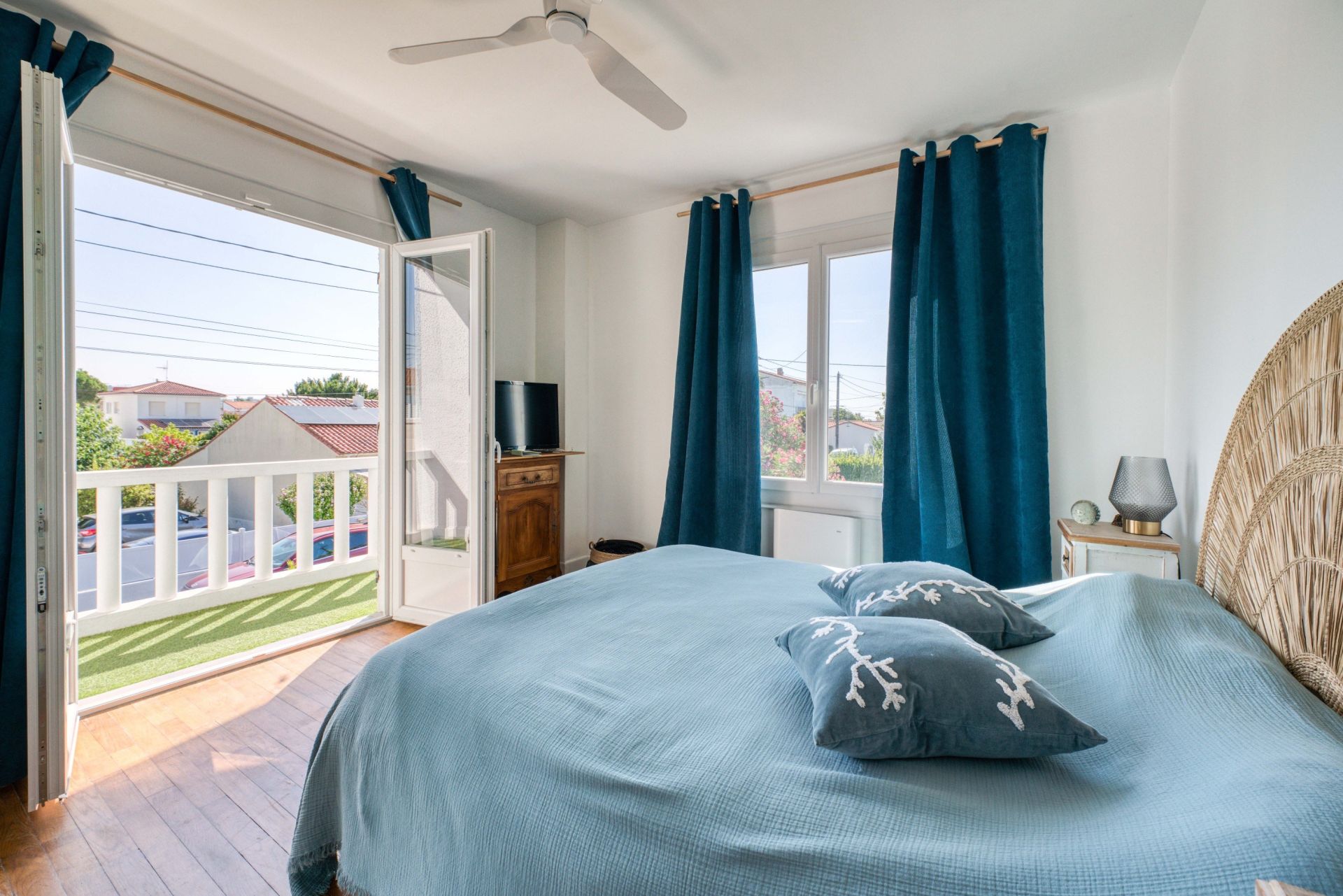 luxury house 4 Rooms for sale on ROYAN (17200)