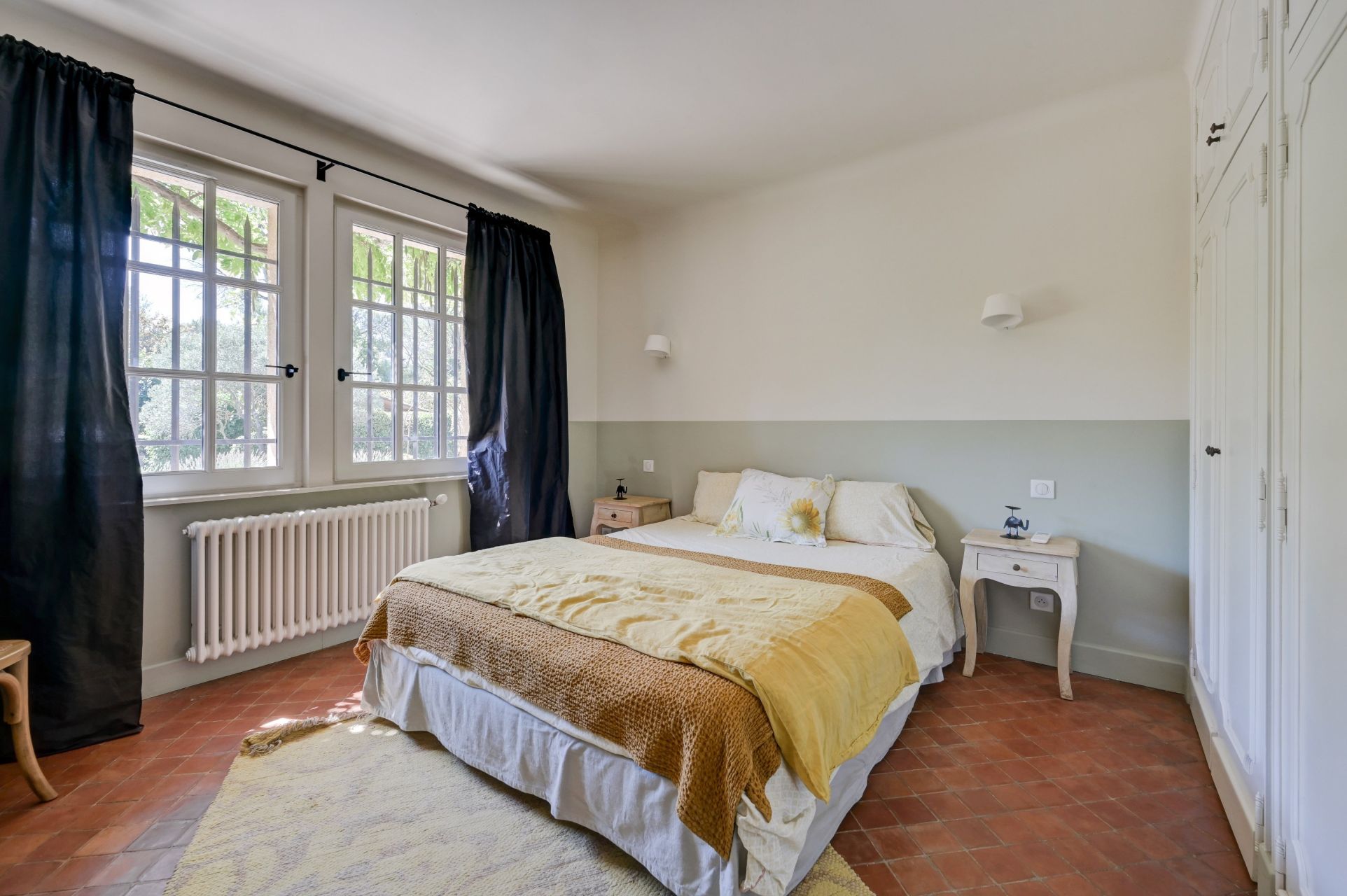 luxury house 7 Rooms for rent on AIX EN PROVENCE (13100)