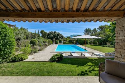 Rental Luxury house Aix-en-Provence 7&nbsp;Rooms 223&nbsp;m²