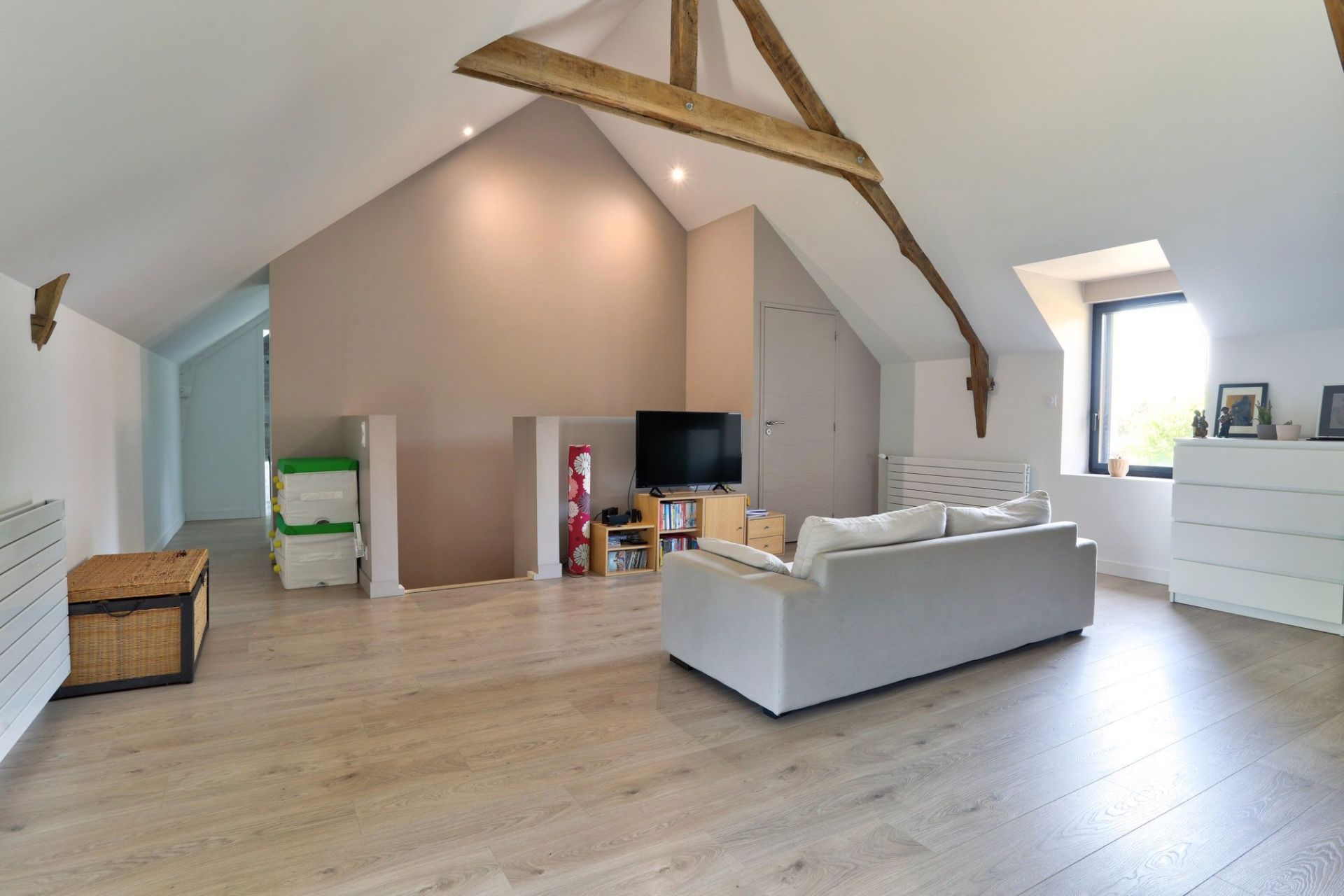 luxury house 9 Rooms for sale on SURZUR (56450)