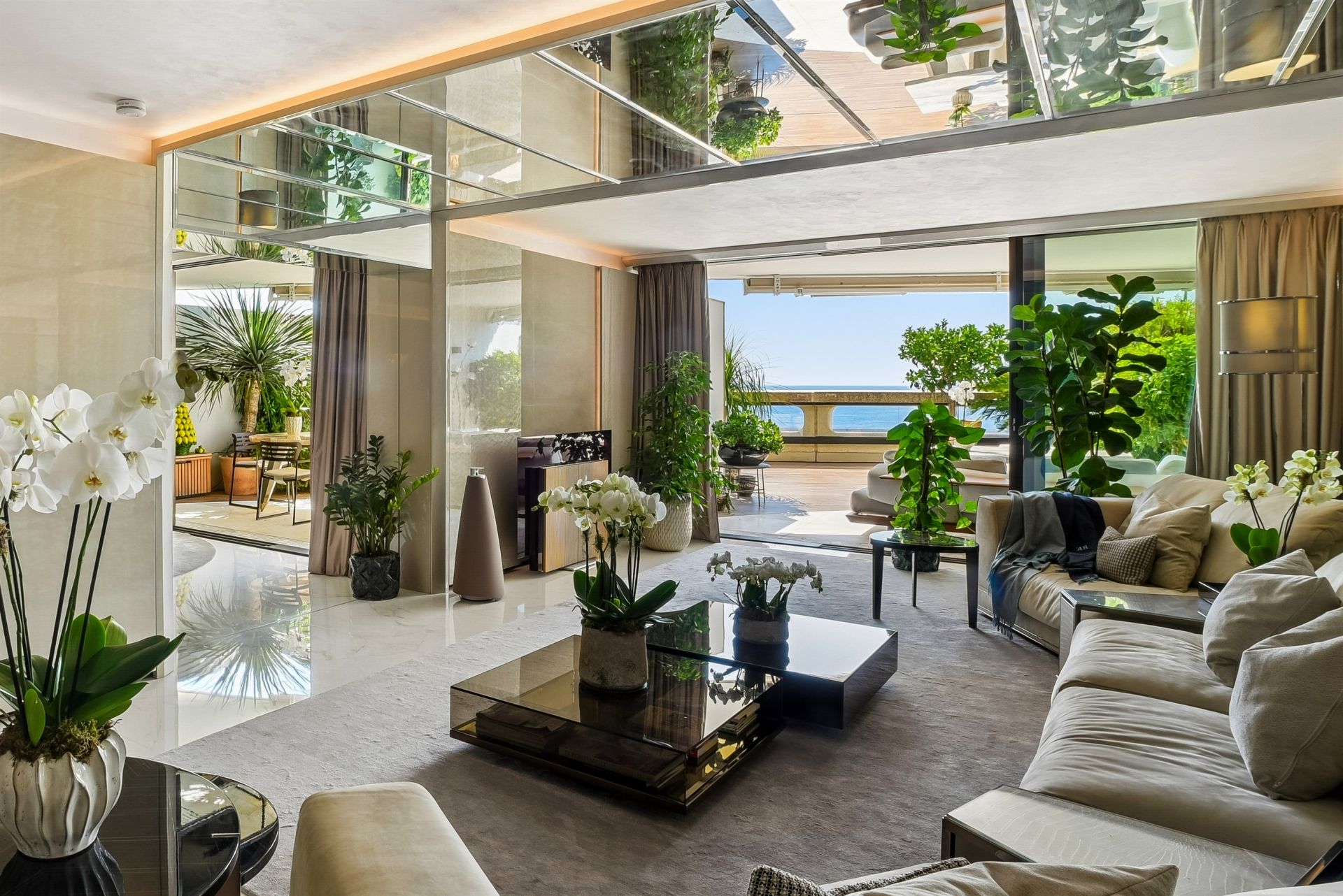 luxury apartment 3 Rooms for sale on MONACO (98000)