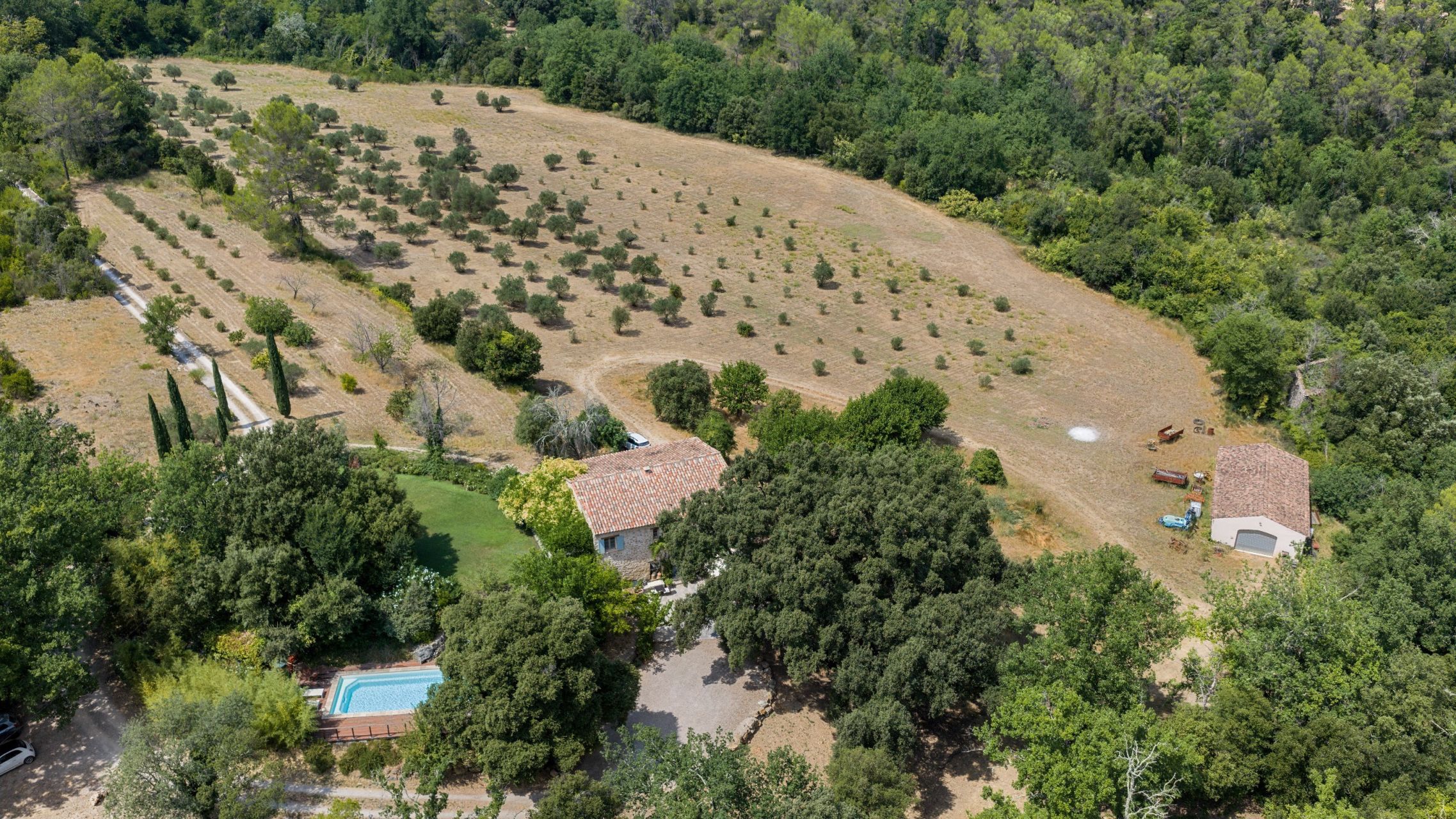 luxury provencale house 6 Rooms for sale on LORGUES (83510)