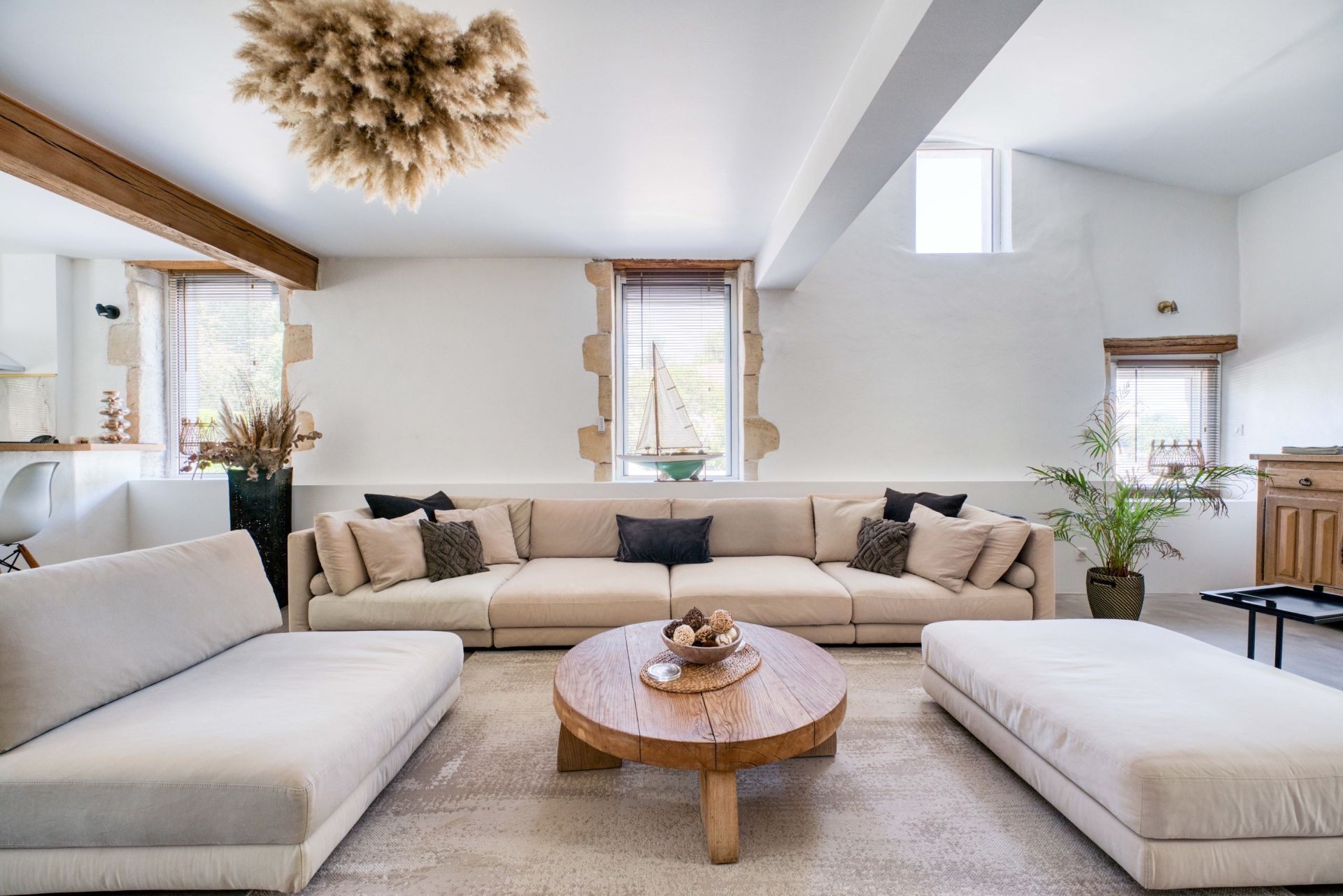 luxury traditional house 6 Rooms for sale on ROYAN (17200)