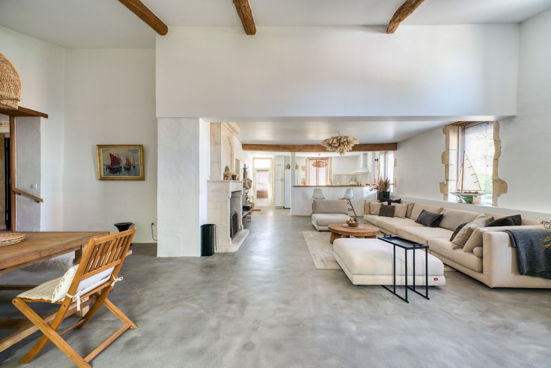 luxury traditional house 6 Rooms for sale on ROYAN (17200)