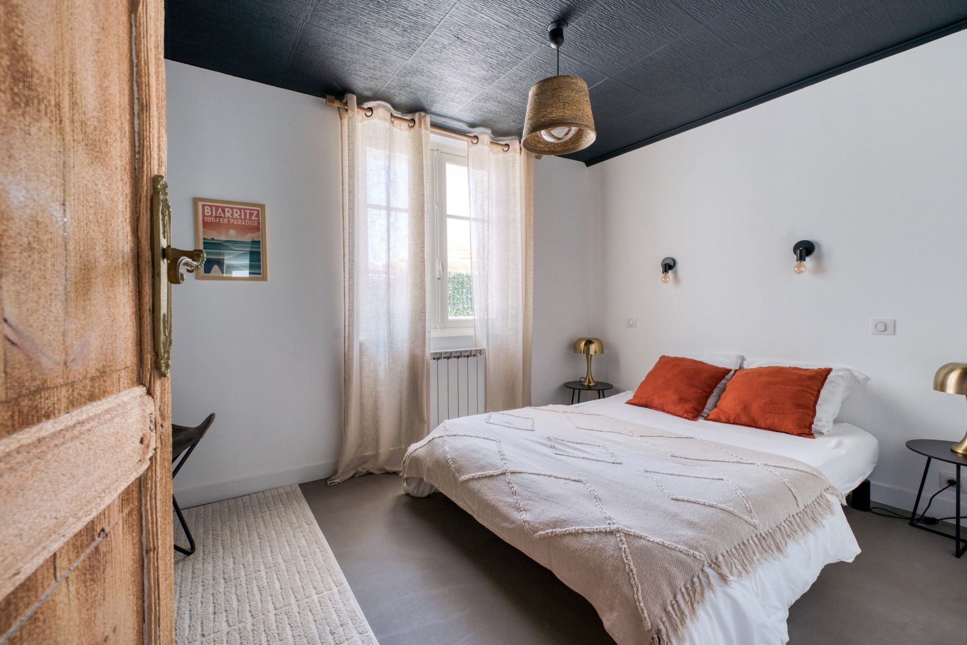 luxury traditional house 6 Rooms for sale on ROYAN (17200)