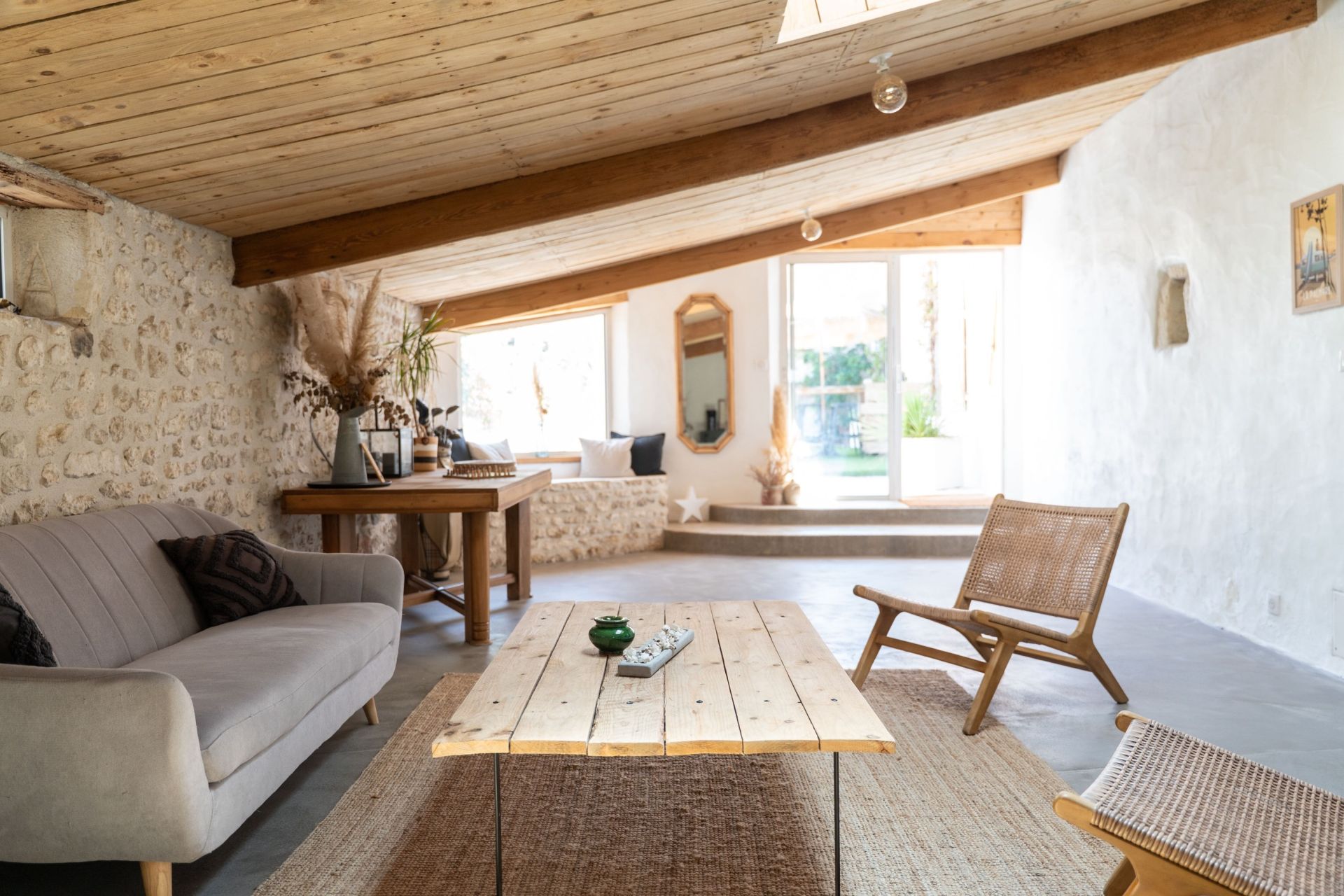 luxury traditional house 6 Rooms for sale on ROYAN (17200)