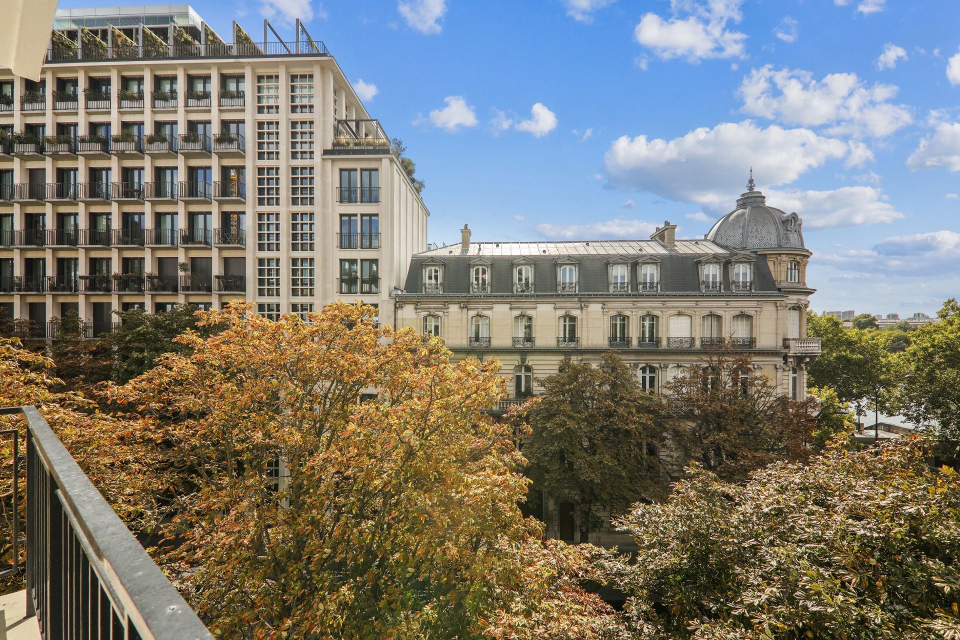 luxury apartment 3 Rooms for sale on PARIS (75004)