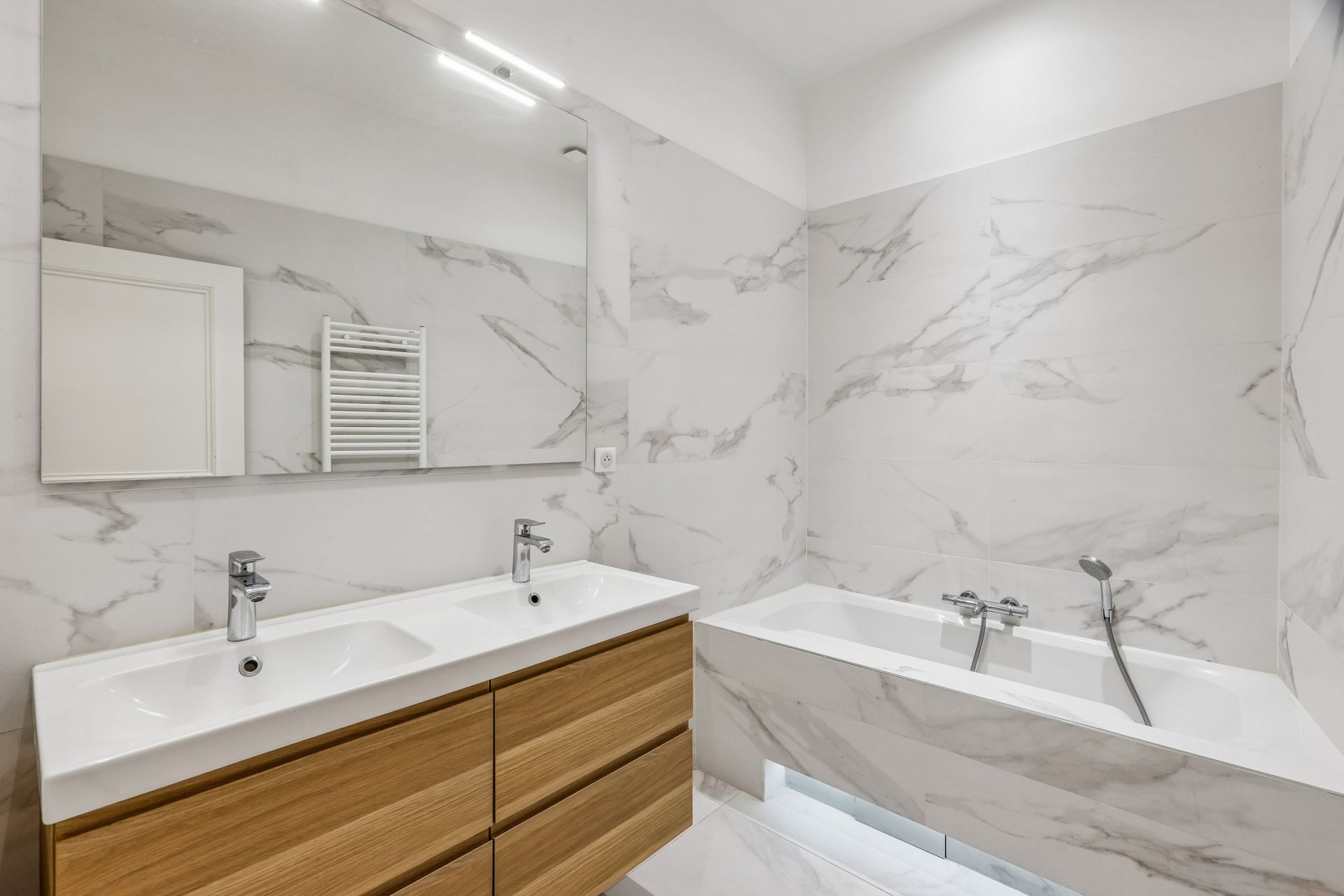 luxury apartment 3 Rooms for sale on PARIS (75008)