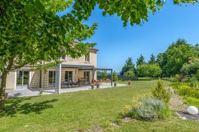 Sale Luxury house Lissieu 5&nbsp;Rooms 203&nbsp;m²
