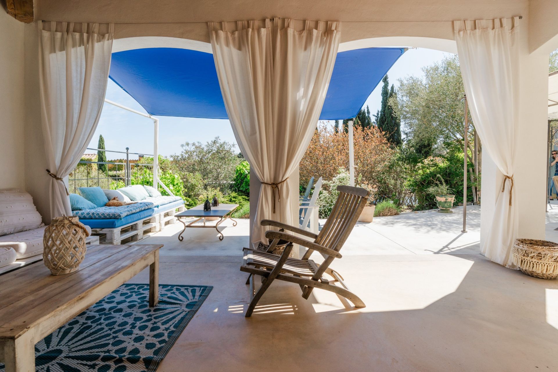 luxury house 8 Rooms for sale on LA PALME (11480)