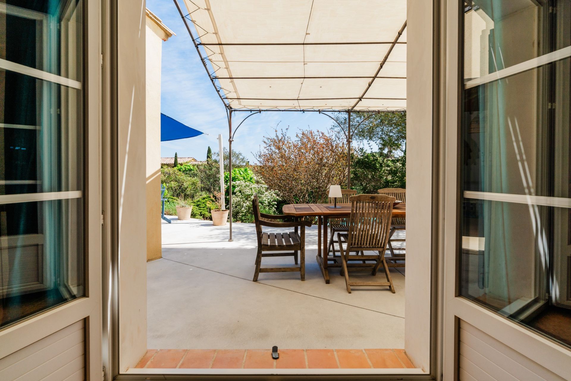 luxury house 8 Rooms for sale on LA PALME (11480)