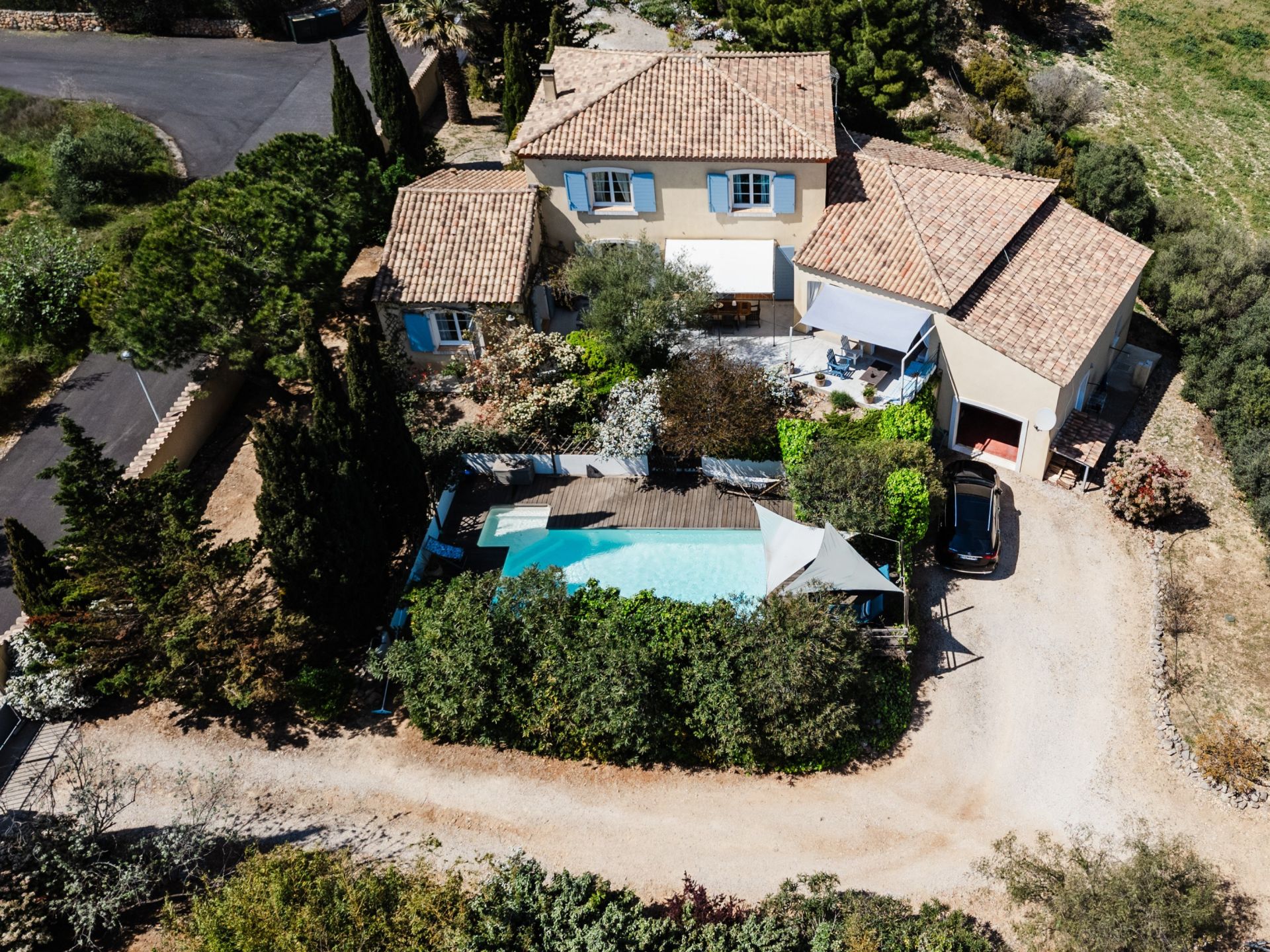 luxury house 8 Rooms for sale on LA PALME (11480)