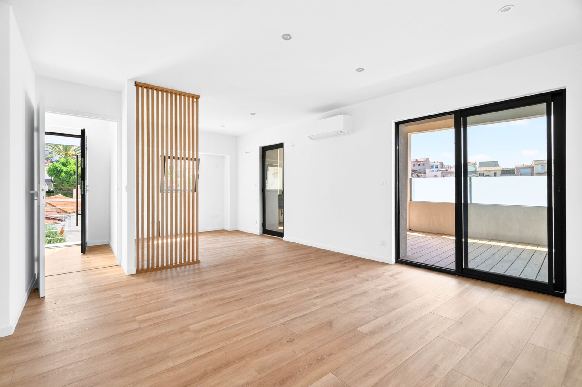 duplex de luxe 3 Pièces en vente sur MARSEILLE (13007)