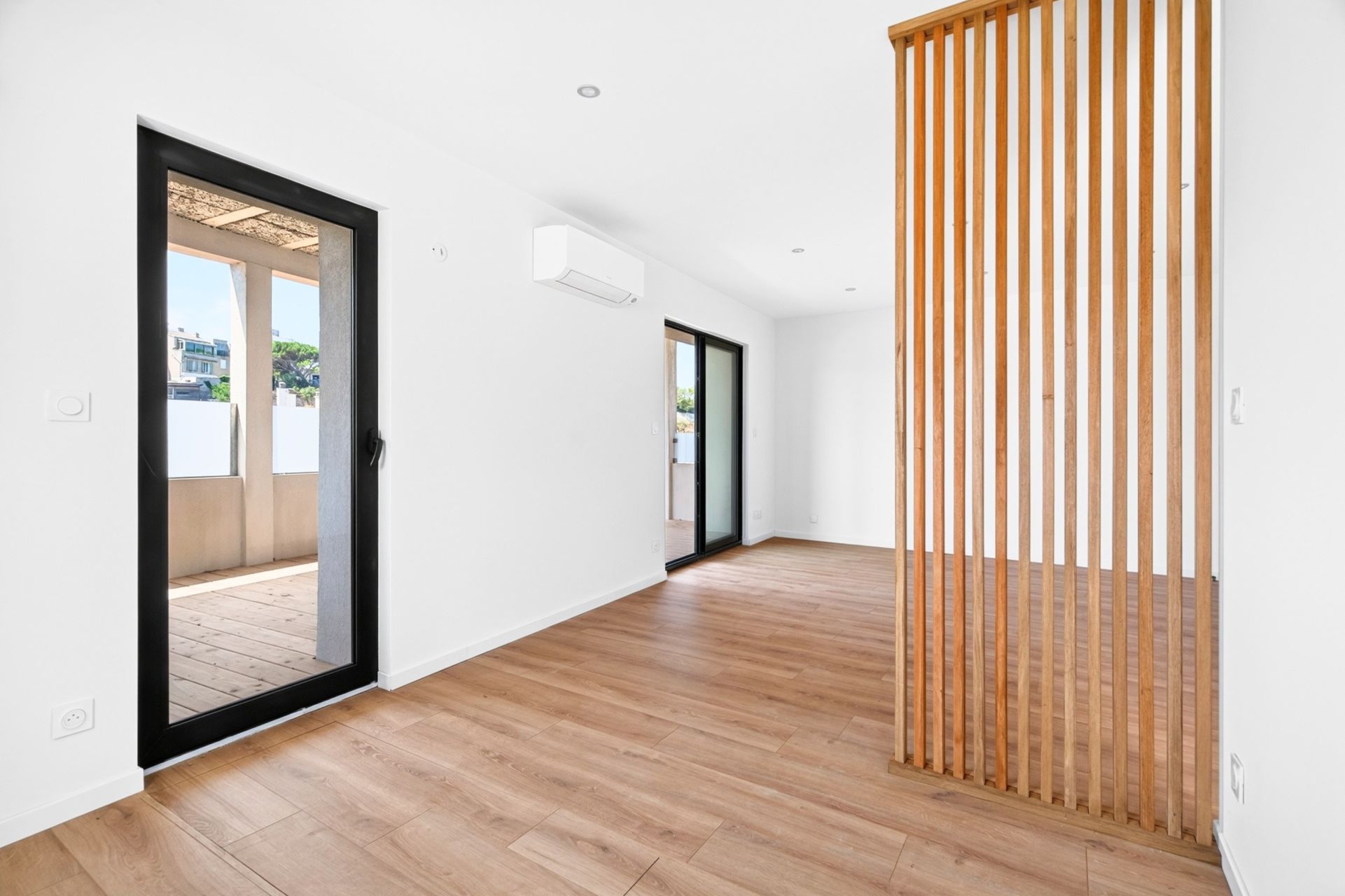 duplex de luxe 3 Pièces en vente sur MARSEILLE (13007)
