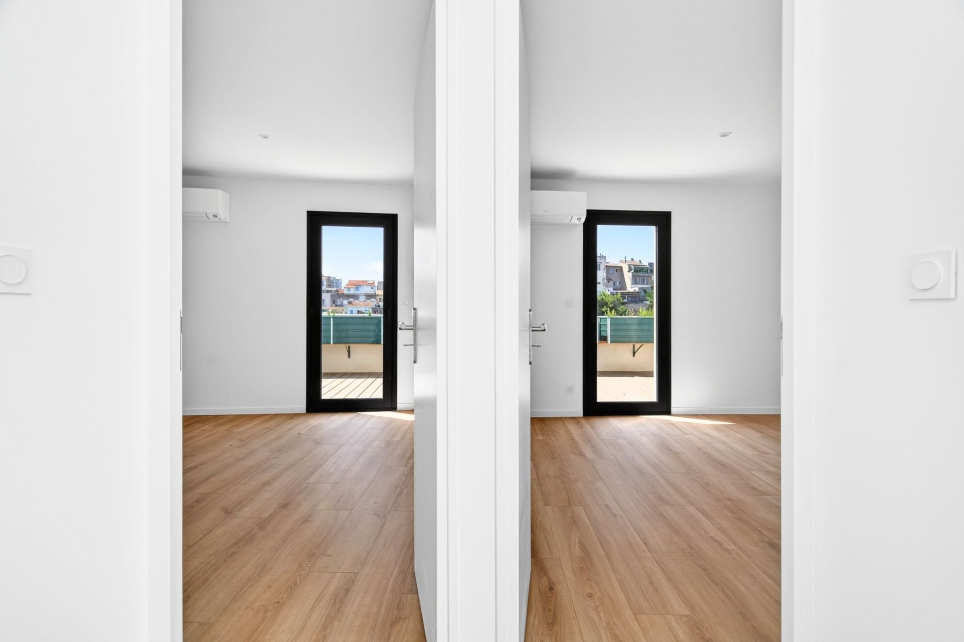 duplex de luxe 3 Pièces en vente sur MARSEILLE (13007)