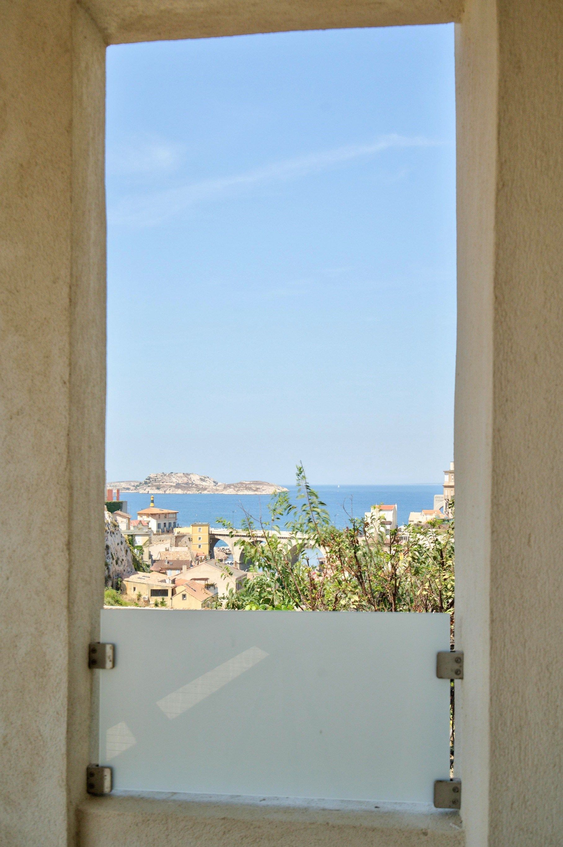 duplex de luxe 3 Pièces en vente sur MARSEILLE (13007)