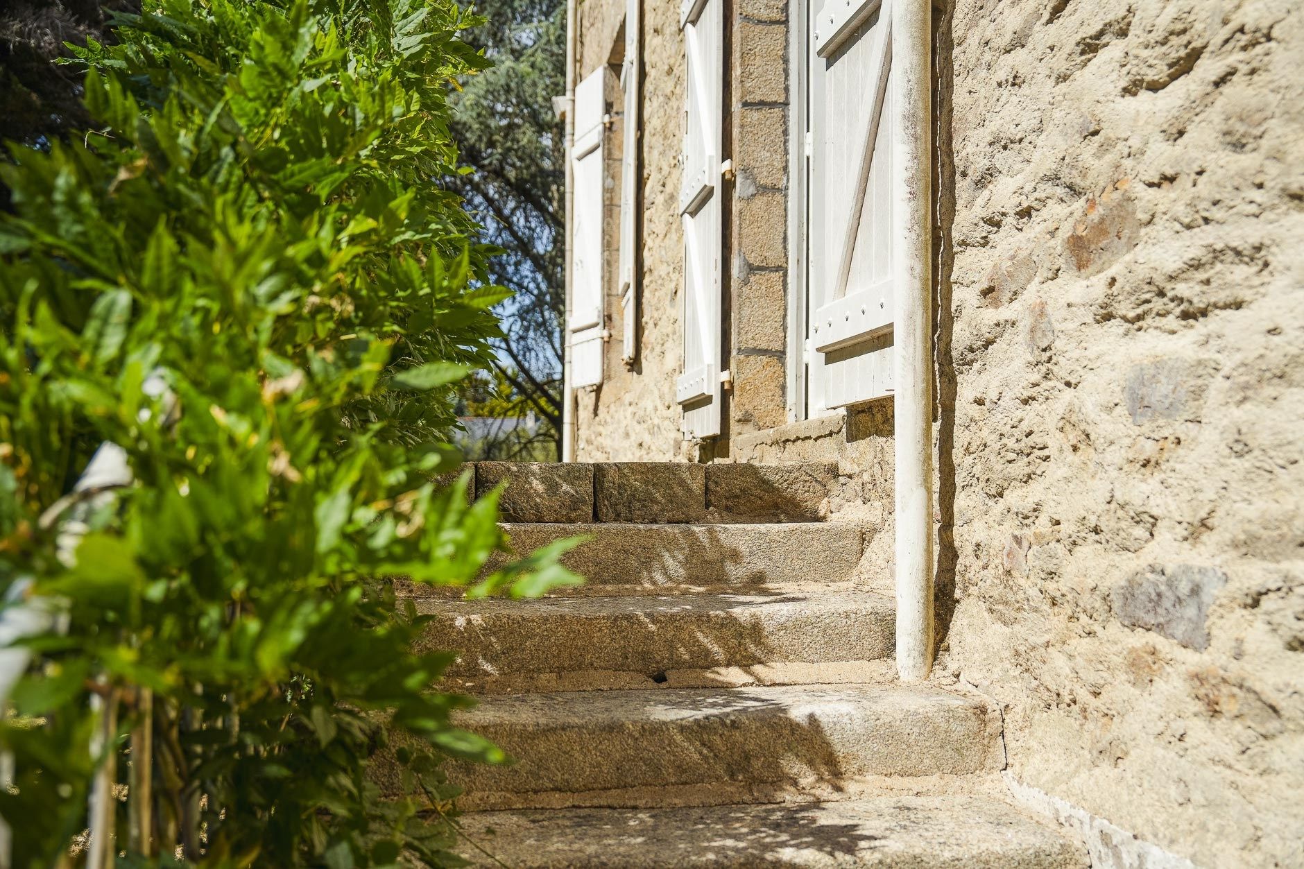 mansion 10 Rooms for sale on SURZUR (56450)