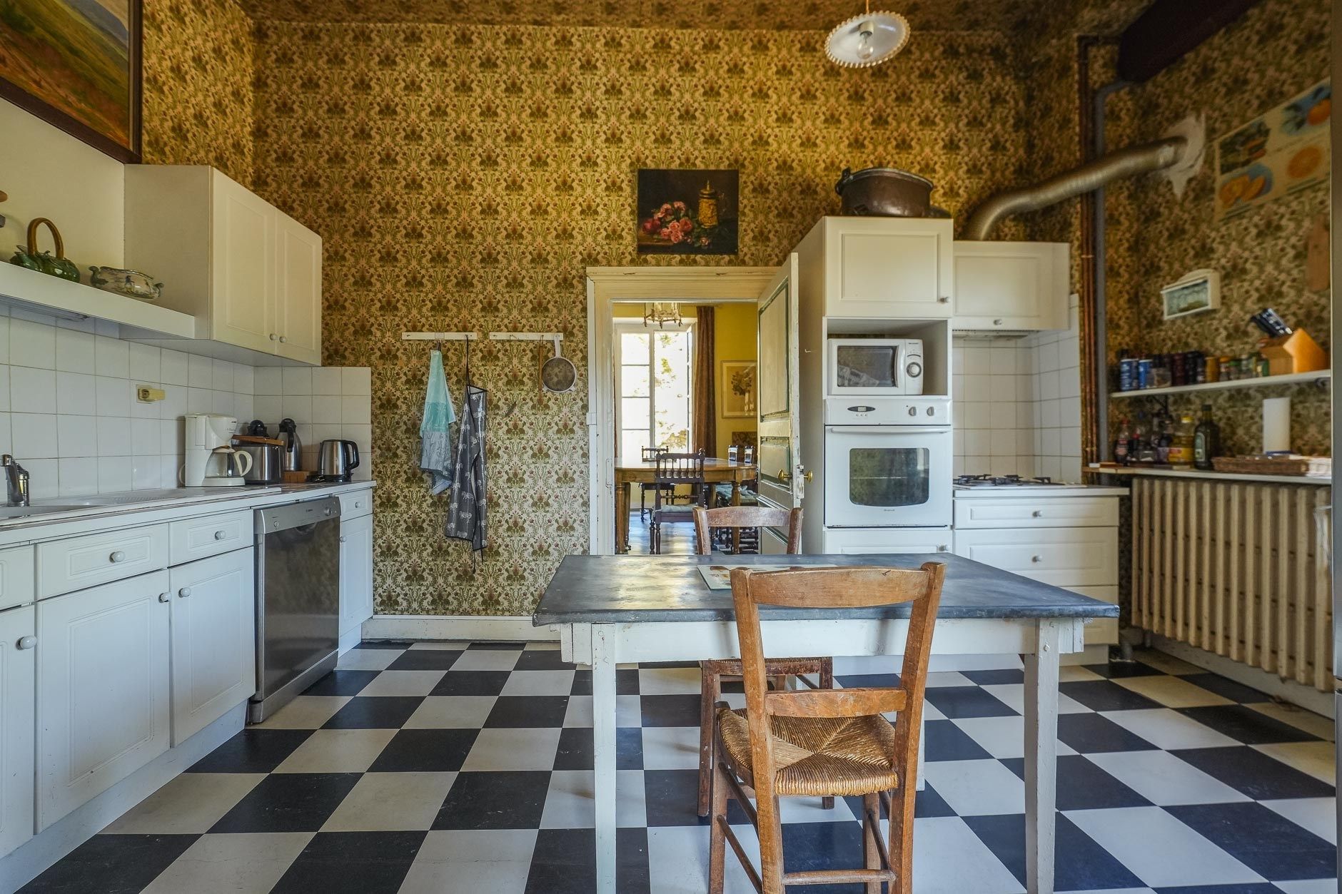 mansion 10 Rooms for sale on SURZUR (56450)