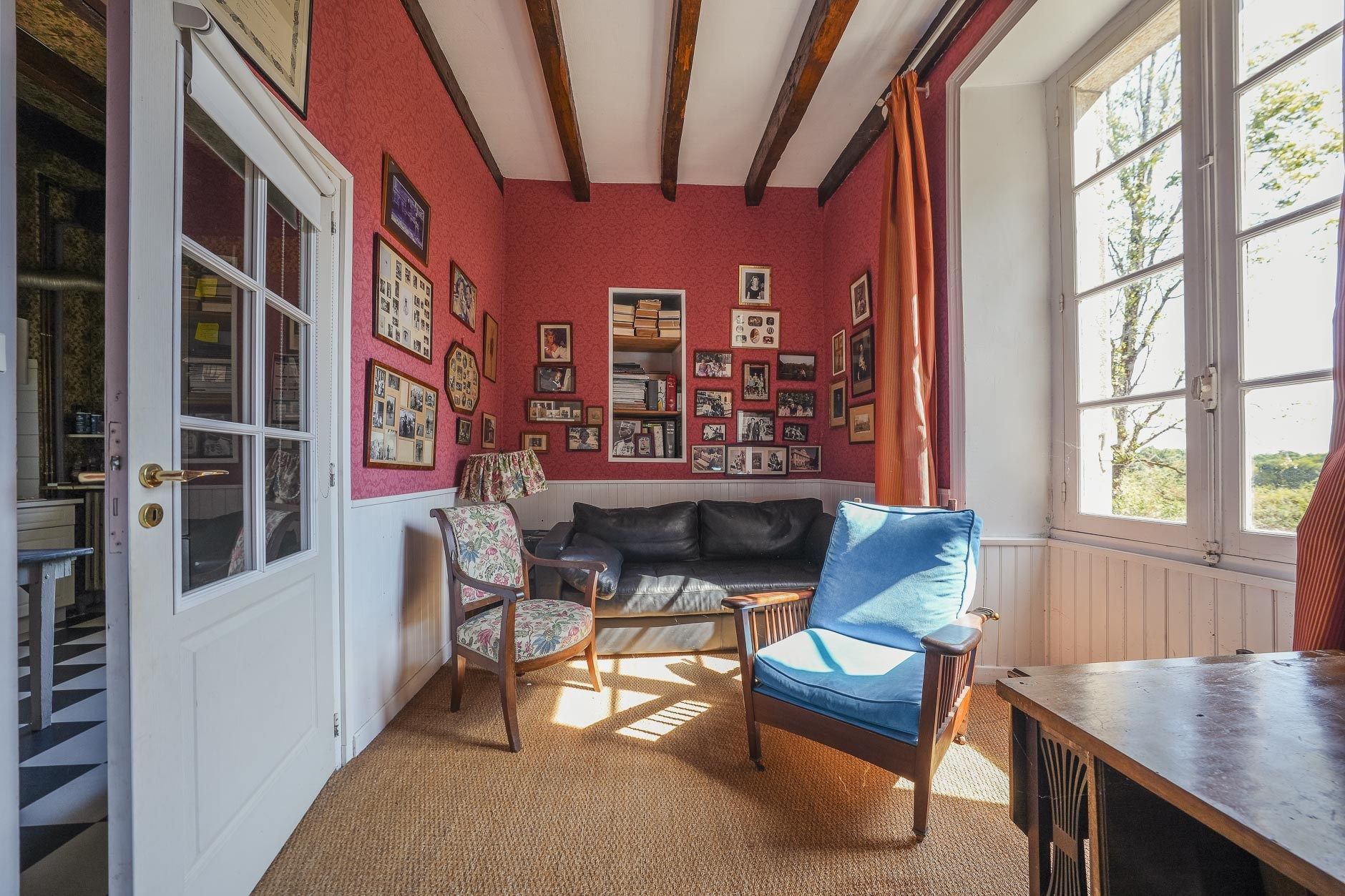 mansion 10 Rooms for sale on SURZUR (56450)