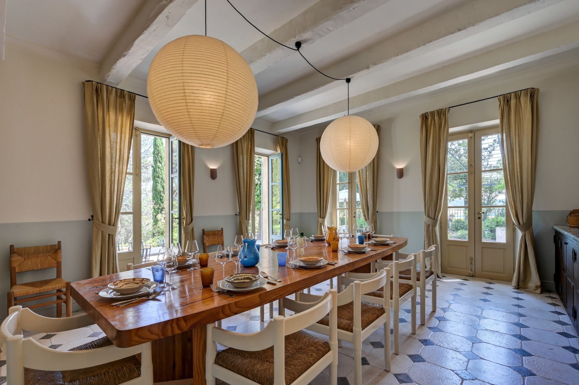 maison de luxe 13 Pièces en location saisonnière sur LE THOLONET (13100)
