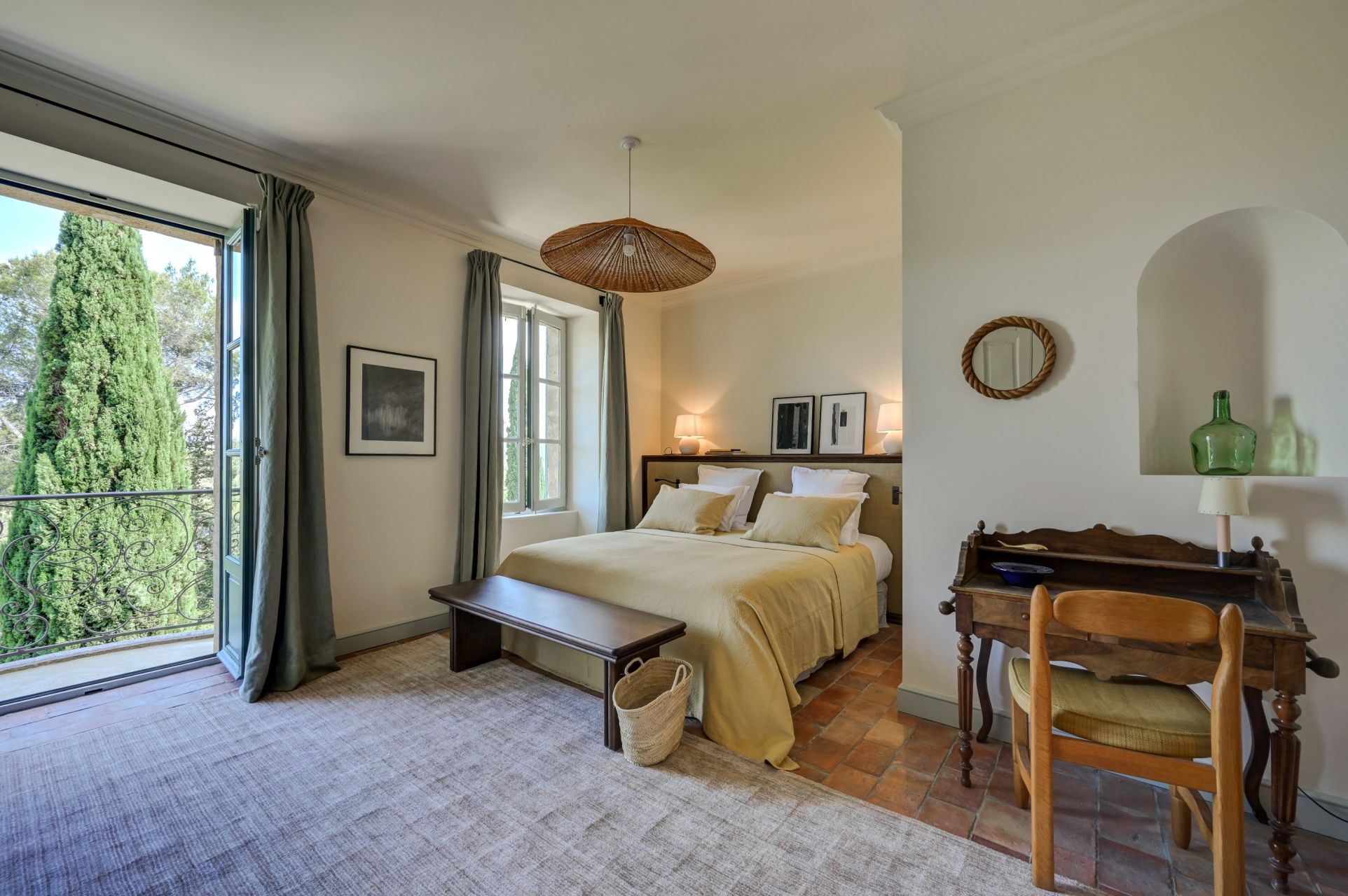 maison de luxe 13 Pièces en location saisonnière sur LE THOLONET (13100)
